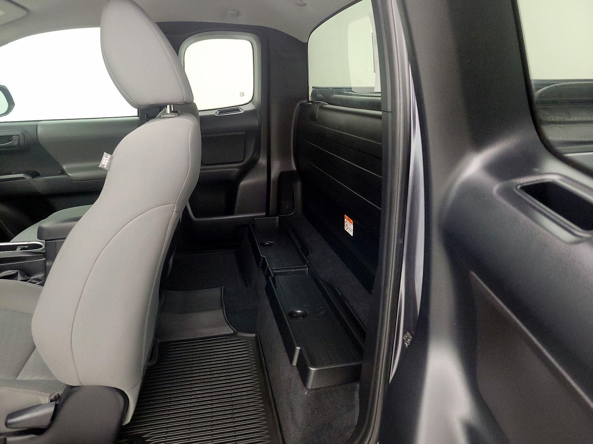 Thumbnail: 2020 Toyota Tacoma - 19