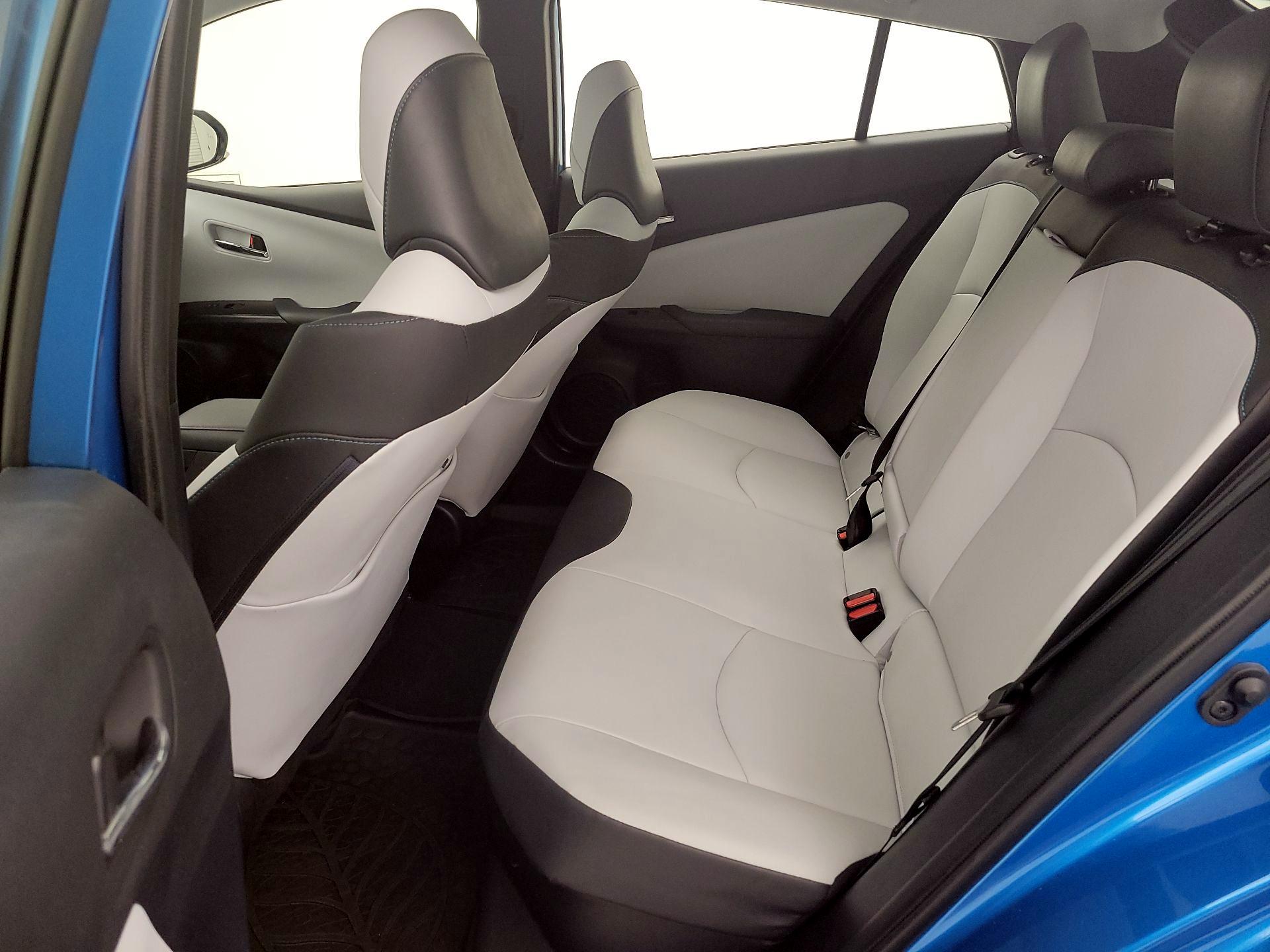 Thumbnail: 2019 Toyota Prius - 18