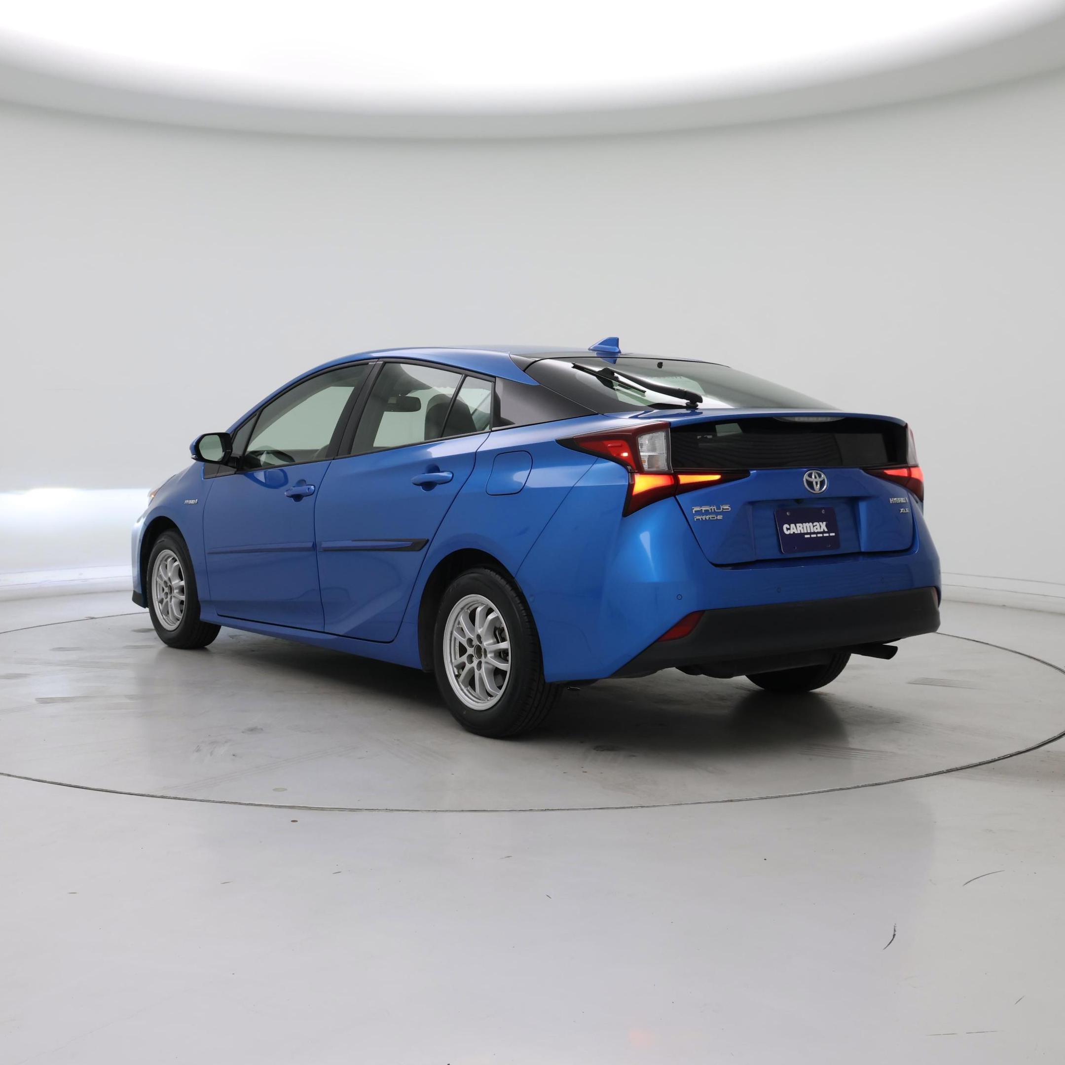 Thumbnail: 2019 Toyota Prius - 2