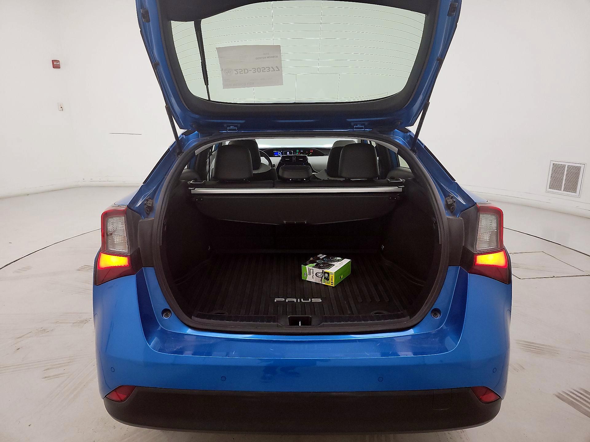 Thumbnail: 2019 Toyota Prius - 19