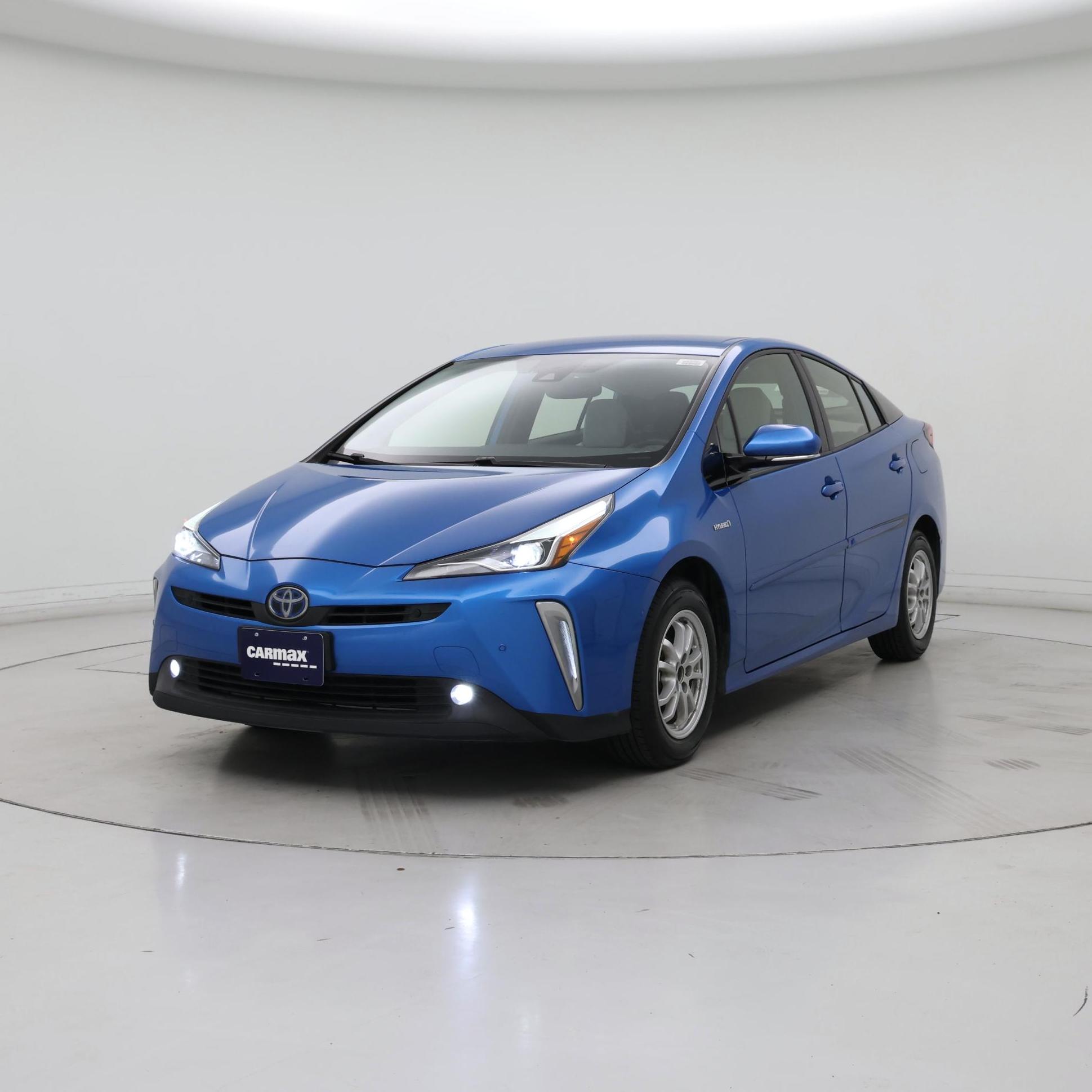 Thumbnail: 2019 Toyota Prius - 4