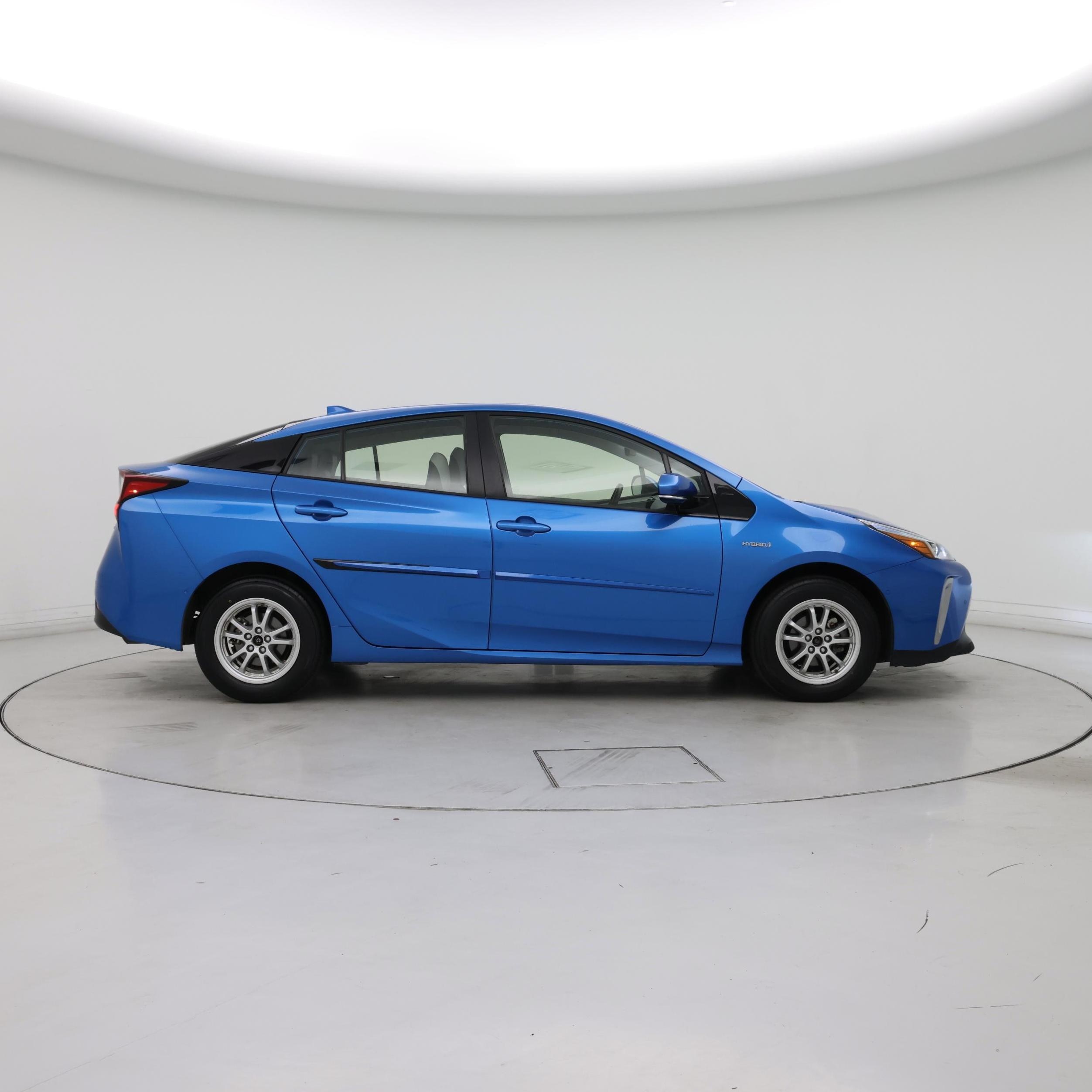 Thumbnail: 2019 Toyota Prius - 7