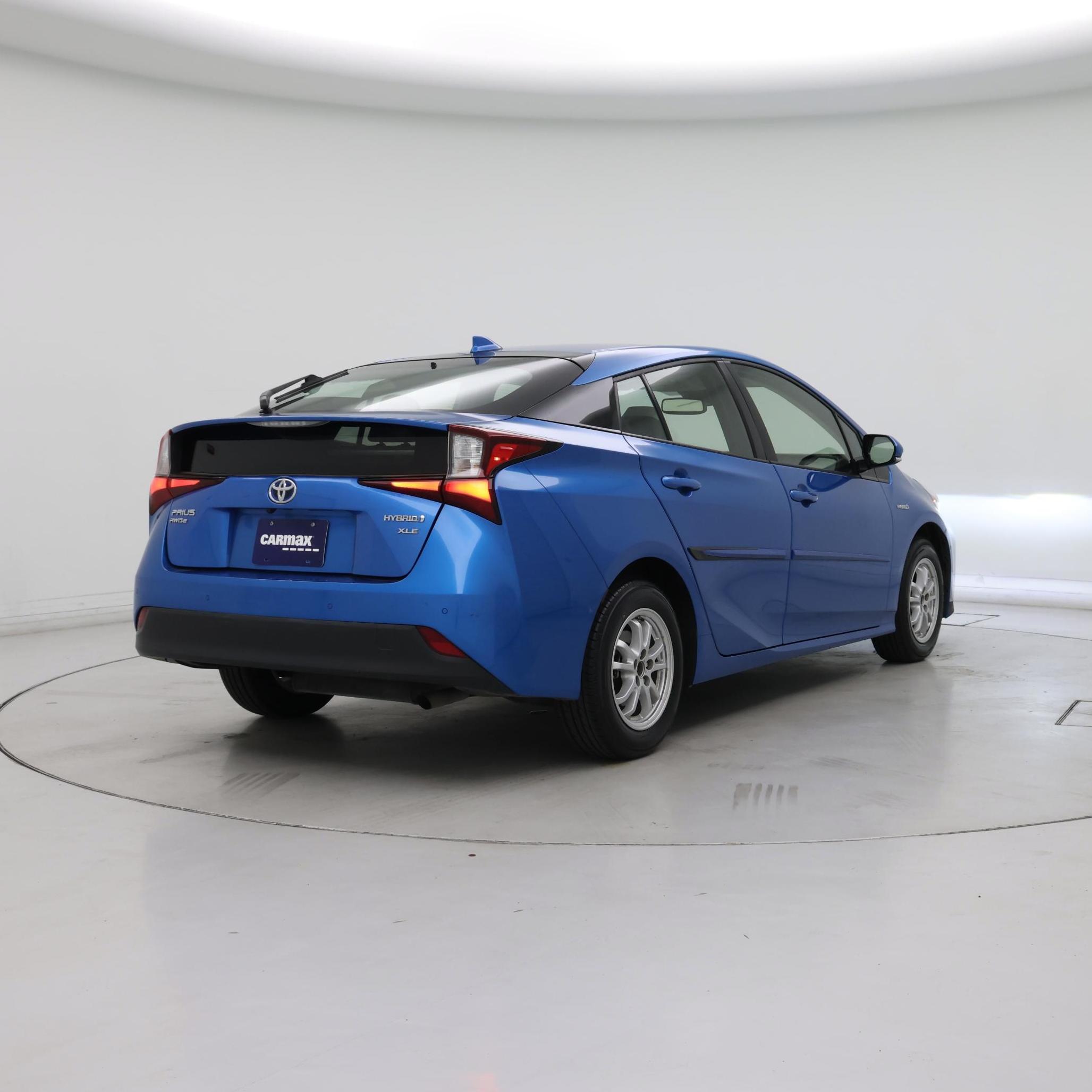 Thumbnail: 2019 Toyota Prius - 8