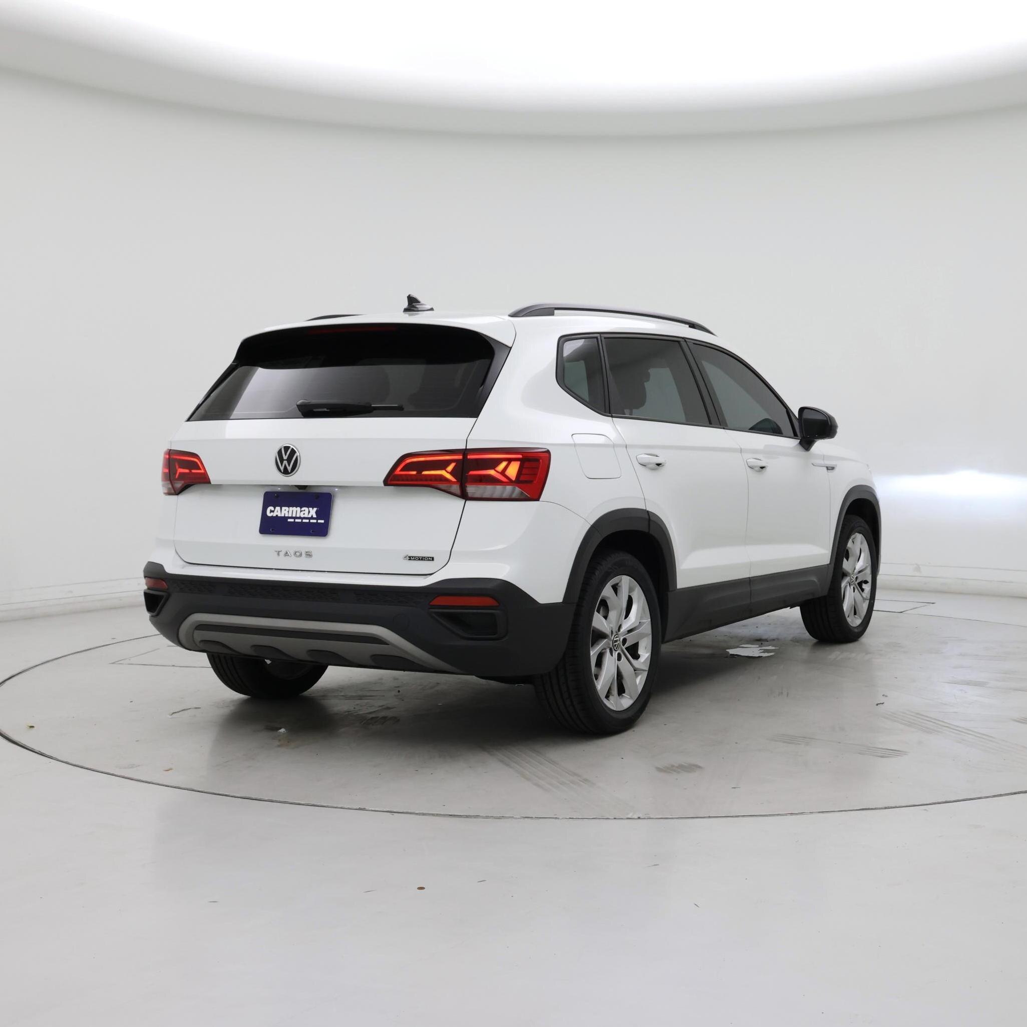 Thumbnail: 2023 Volkswagen Taos - 8