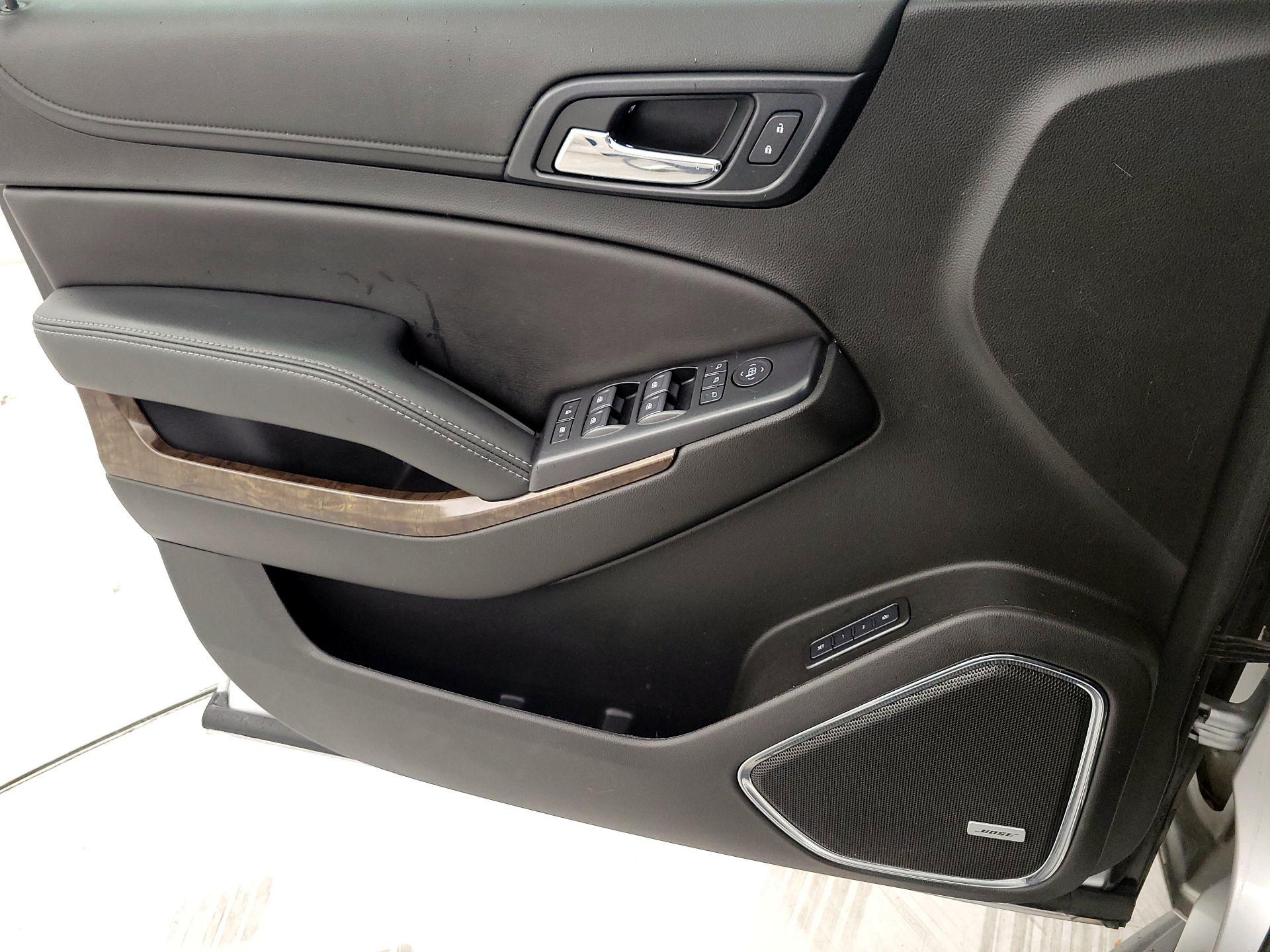 Thumbnail: 2020 Chevrolet Tahoe - 12