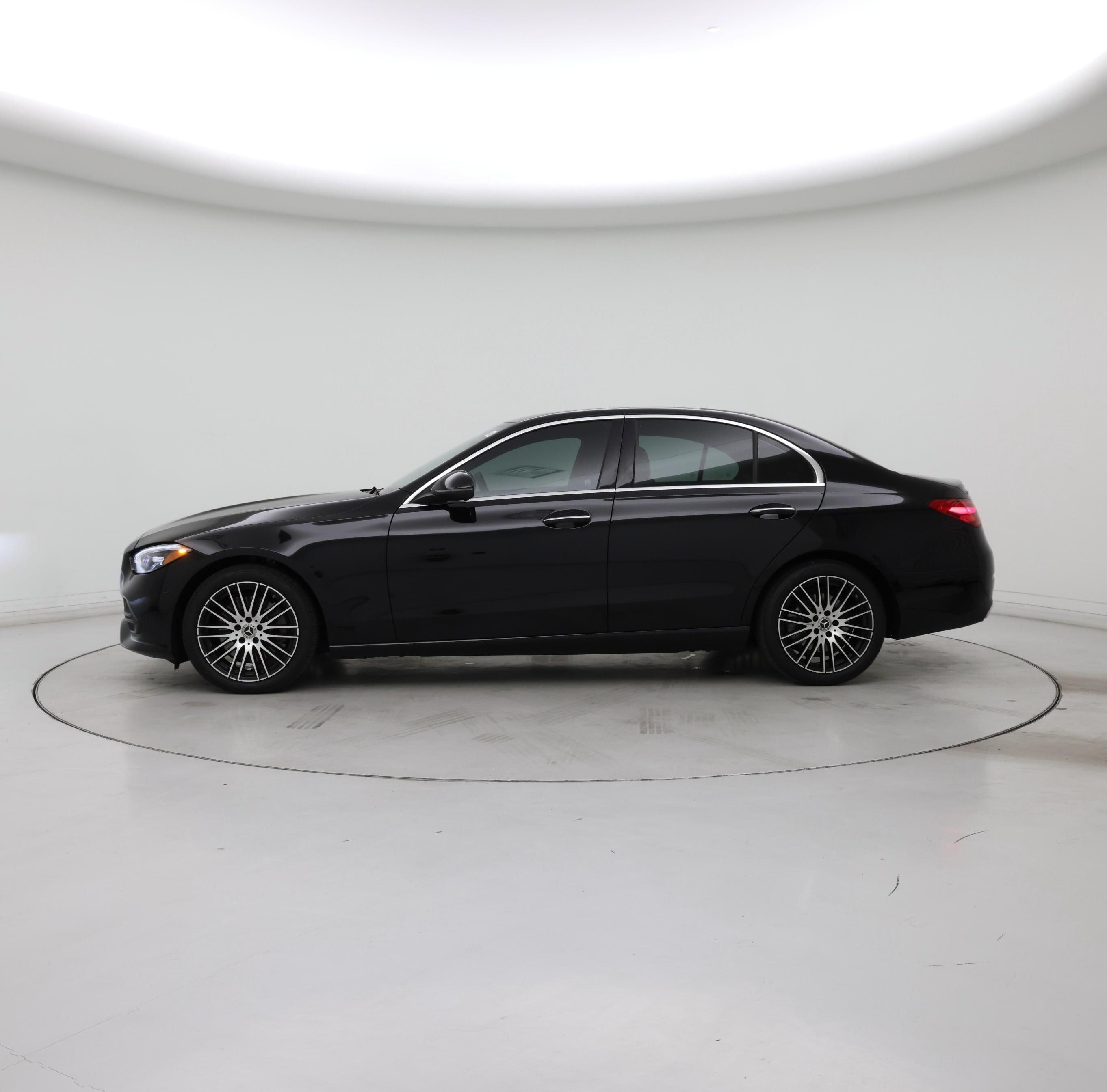 Thumbnail: 2025 Mercedes-Benz C-Class - 3