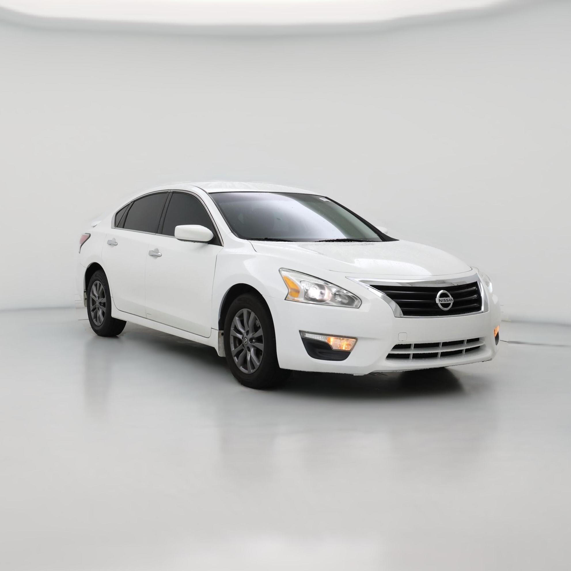 Thumbnail: 2015 Nissan Altima - 1