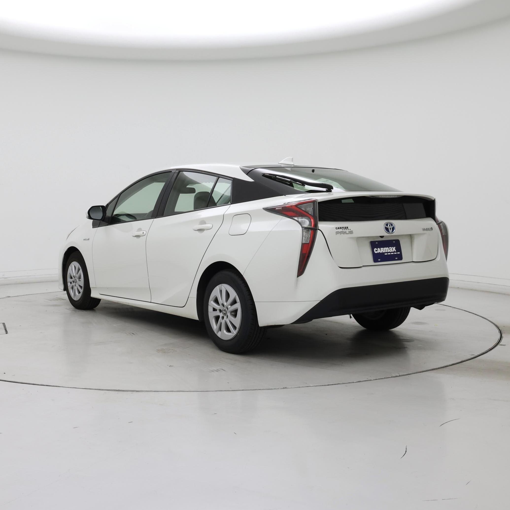 Thumbnail: 2017 Toyota Prius - 2