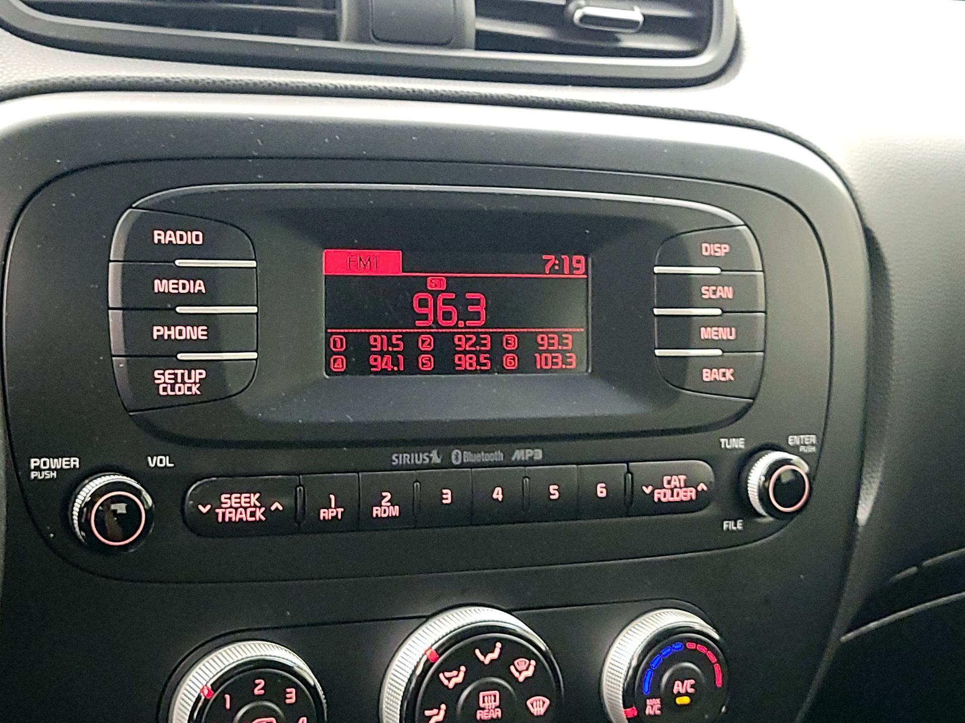 Thumbnail: 2015 Kia Soul - 14