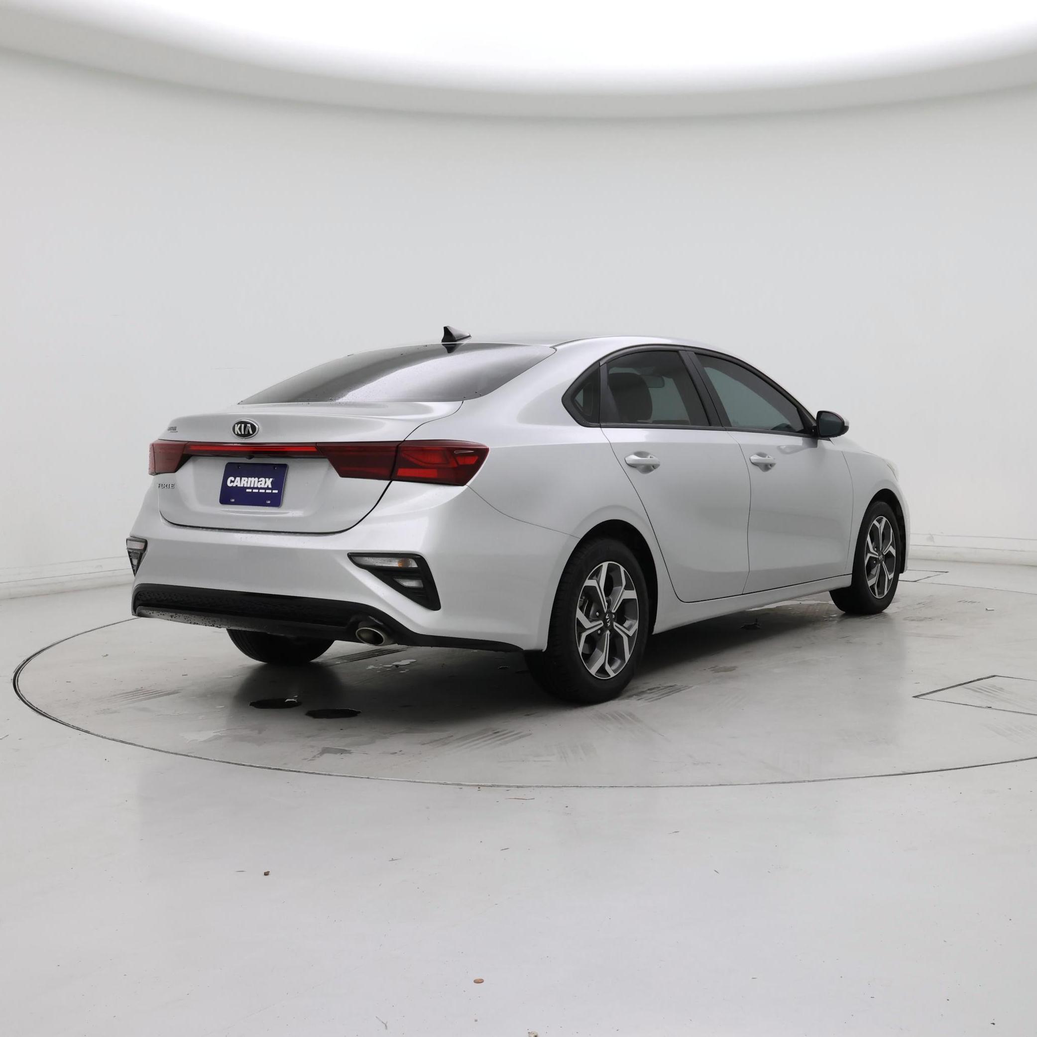 Thumbnail: 2021 Kia Forte - 8