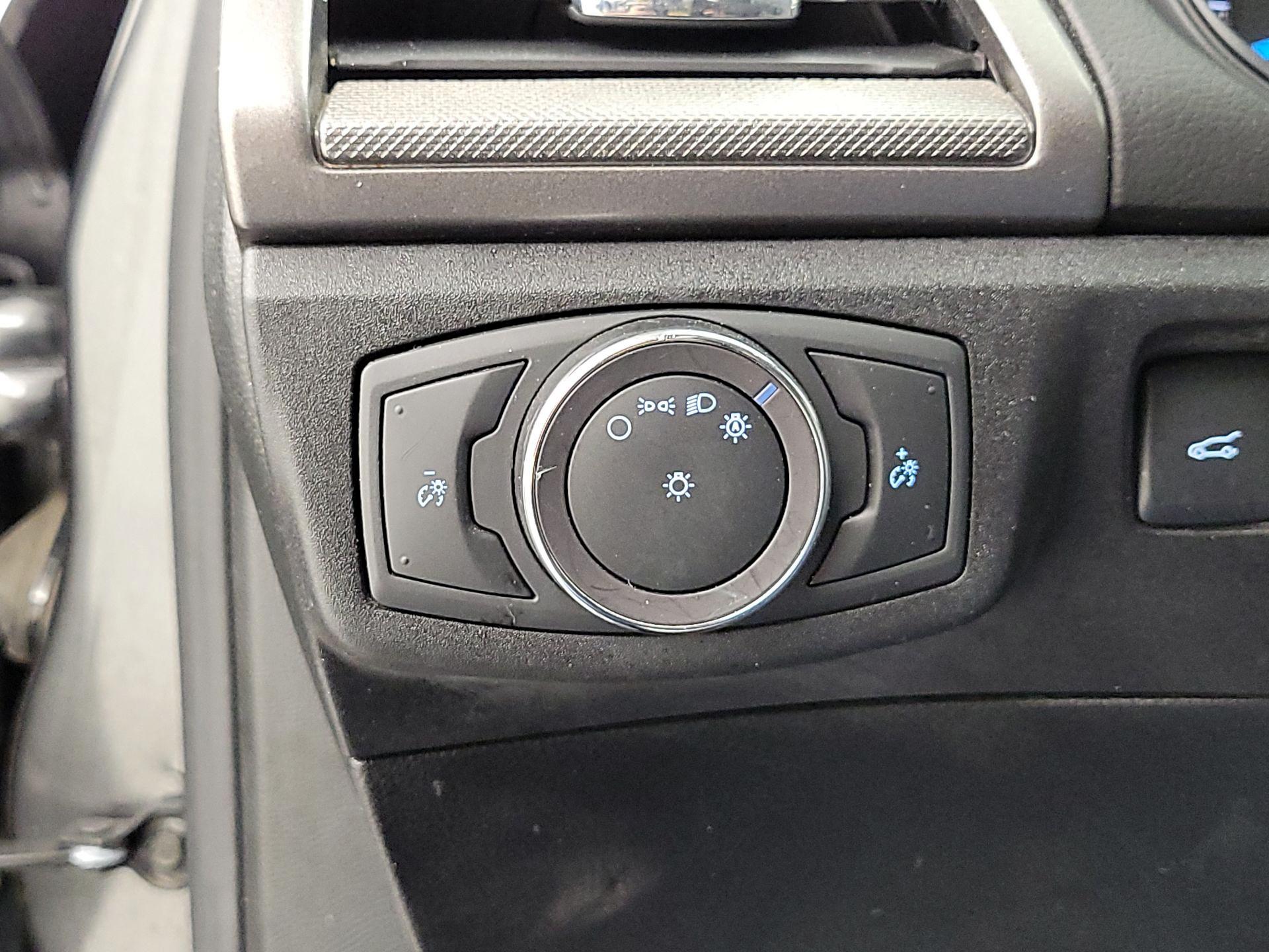 Thumbnail: 2019 Ford Fusion - 13