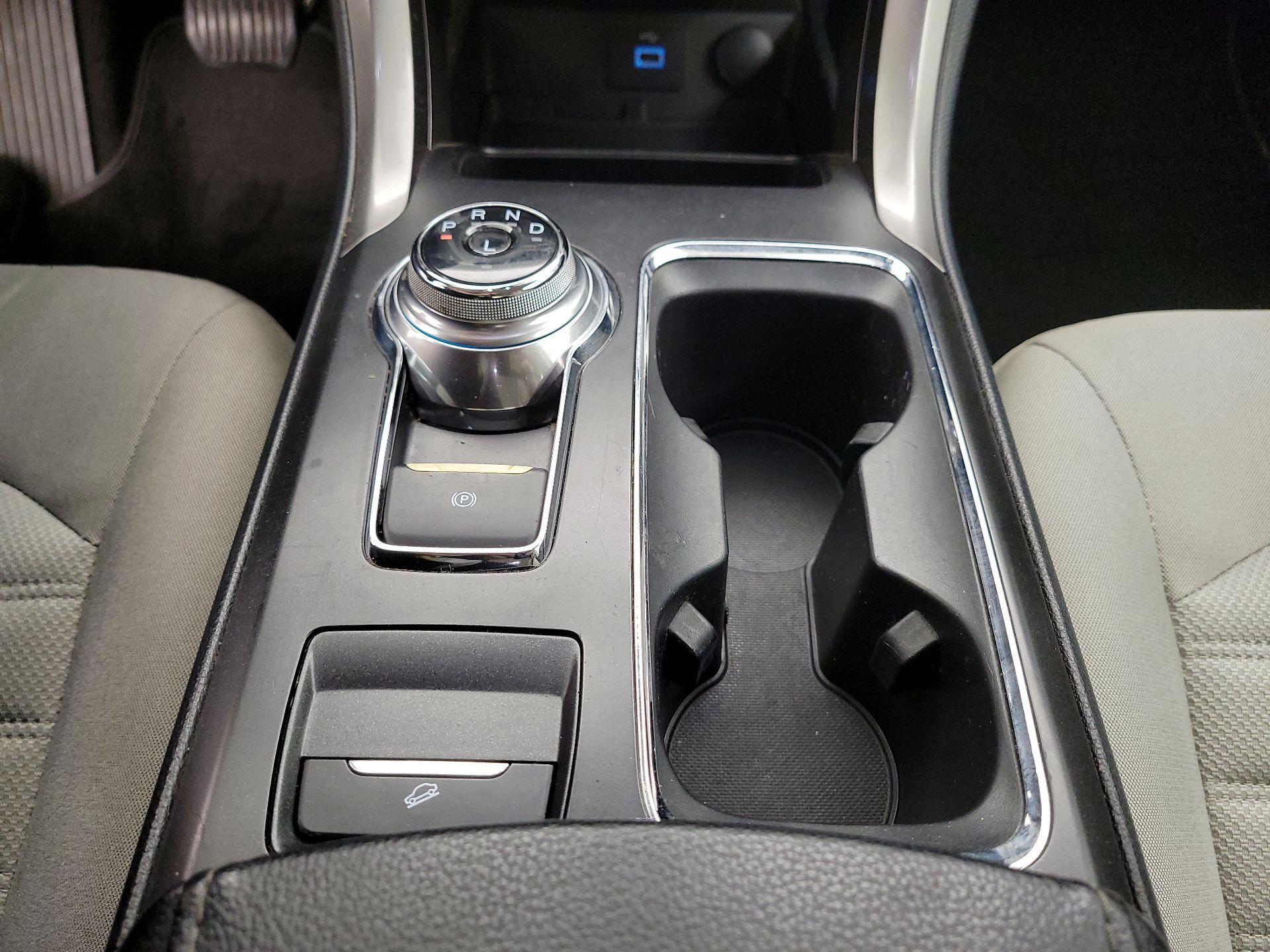 Thumbnail: 2019 Ford Fusion - 17