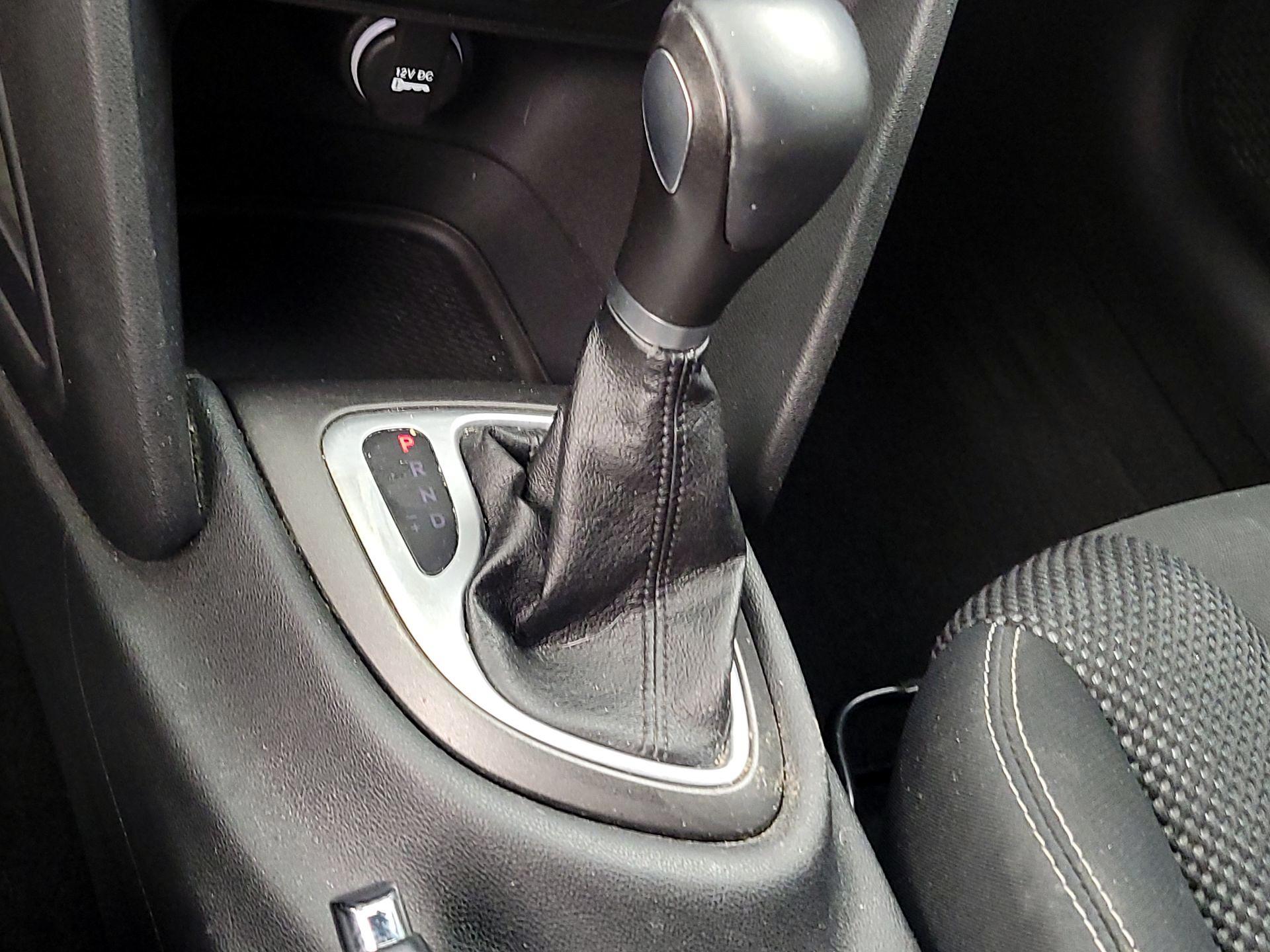Thumbnail: 2016 Dodge Dart - 18