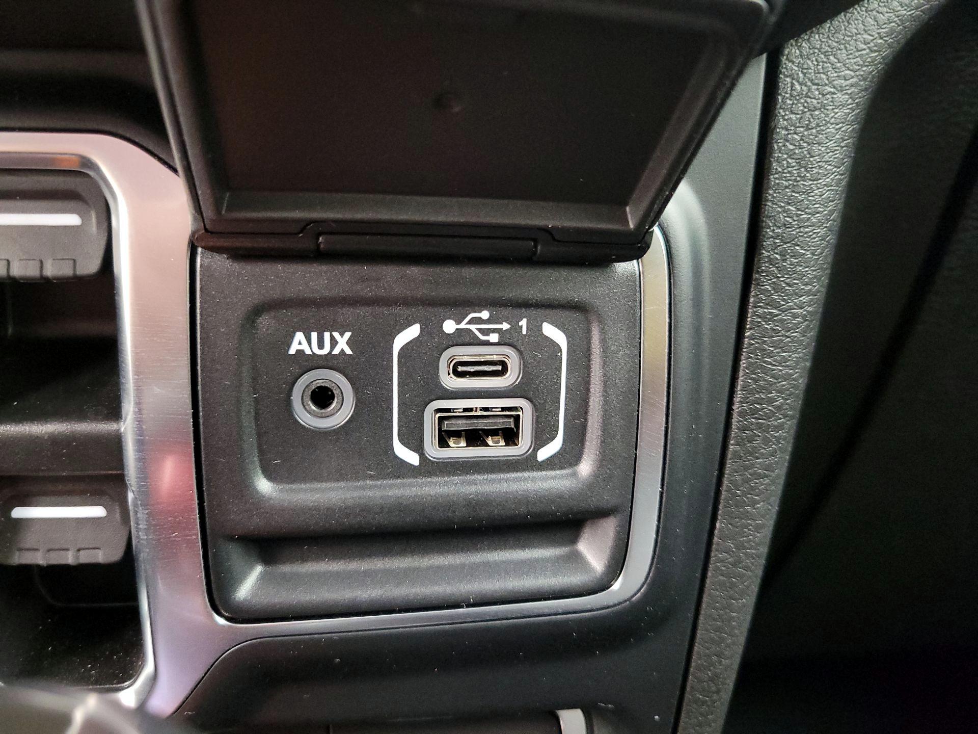 Thumbnail: 2024 Jeep Wrangler - 19