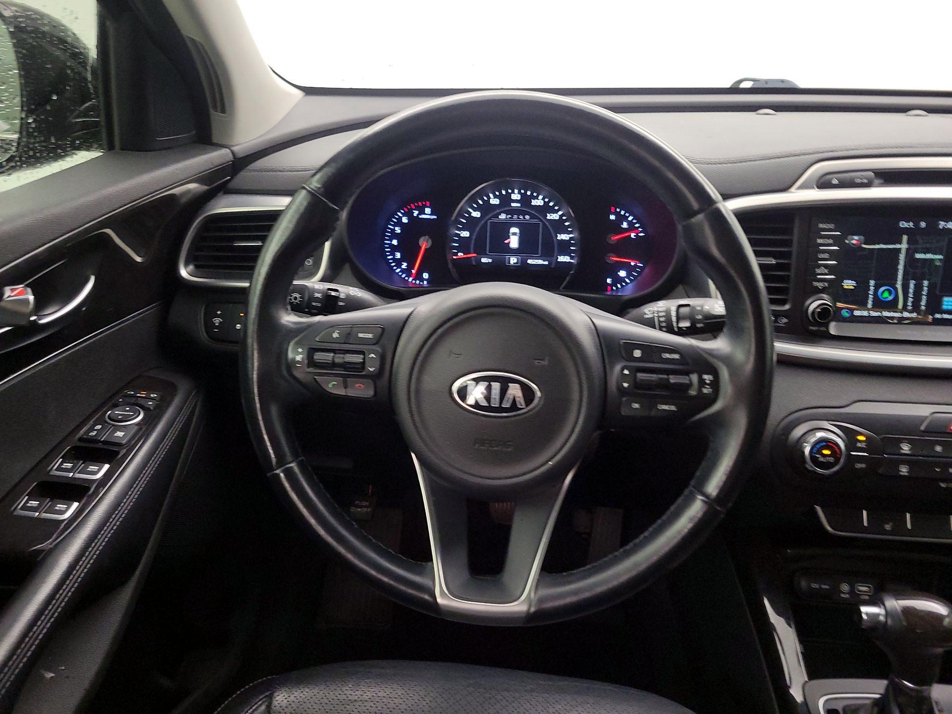 Thumbnail: 2016 Kia Sorento - 10
