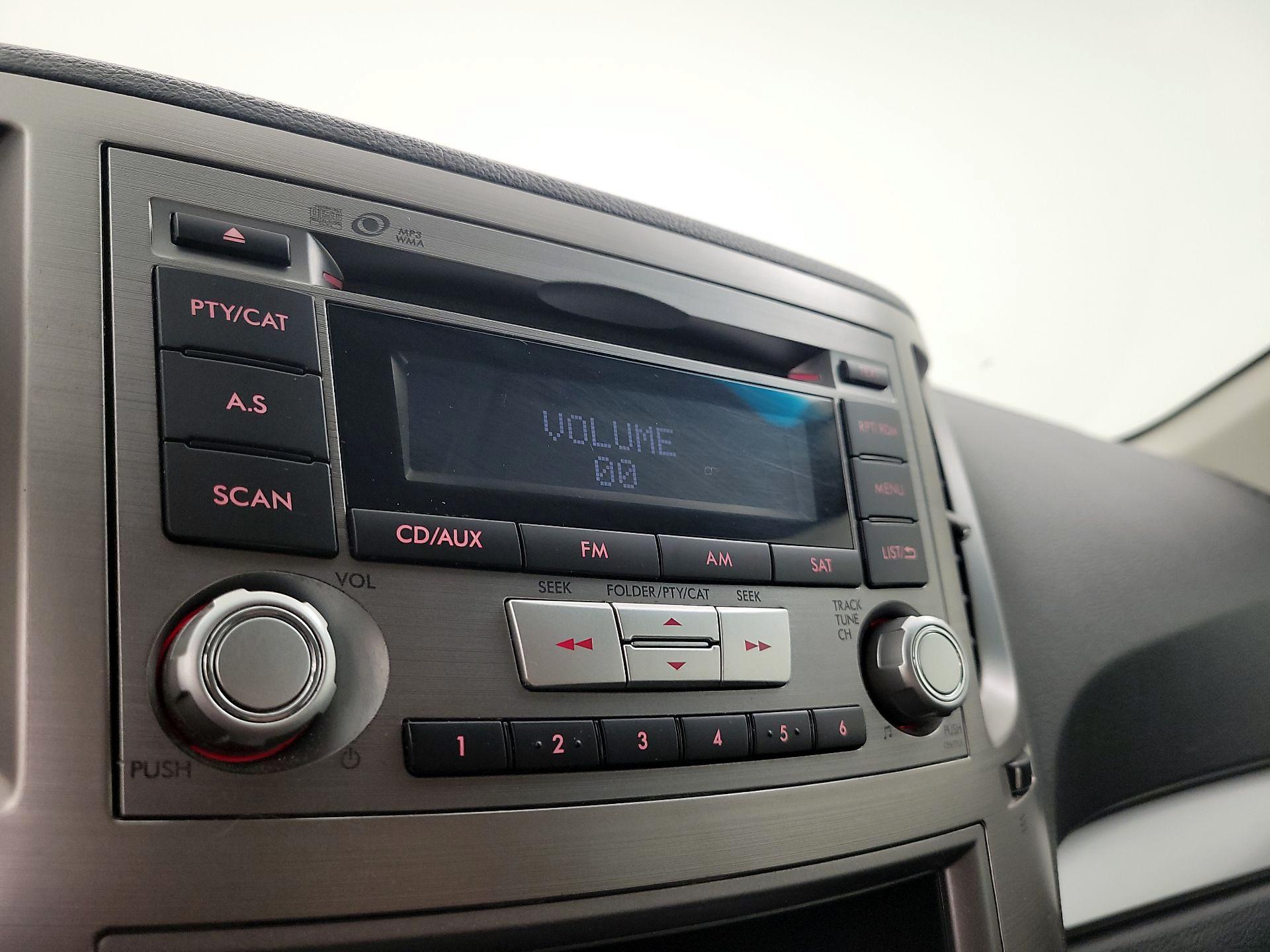 Thumbnail: 2014 Subaru Outback - 14
