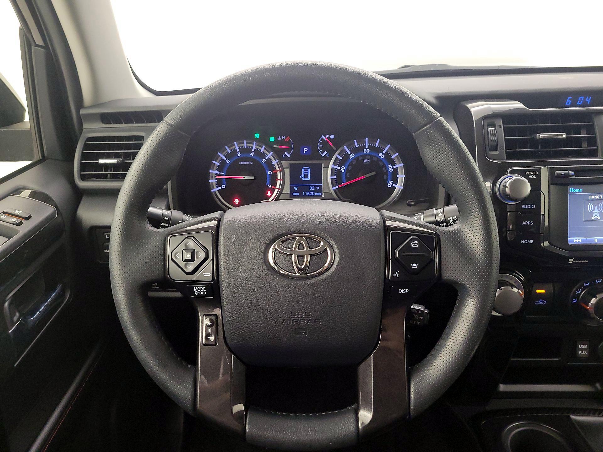 Thumbnail: 2018 Toyota 4Runner - 10