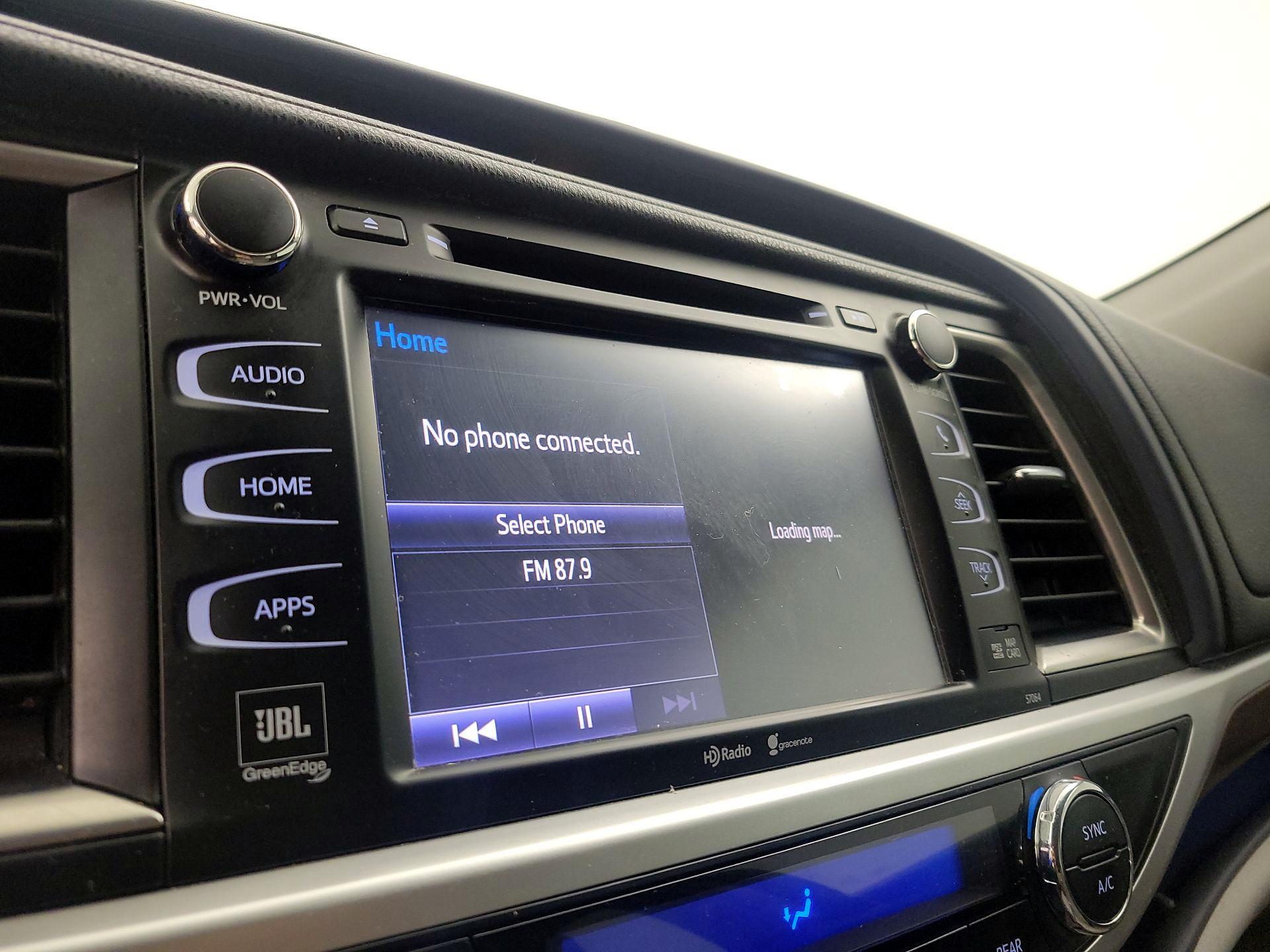 Thumbnail: 2015 Toyota Highlander - 16