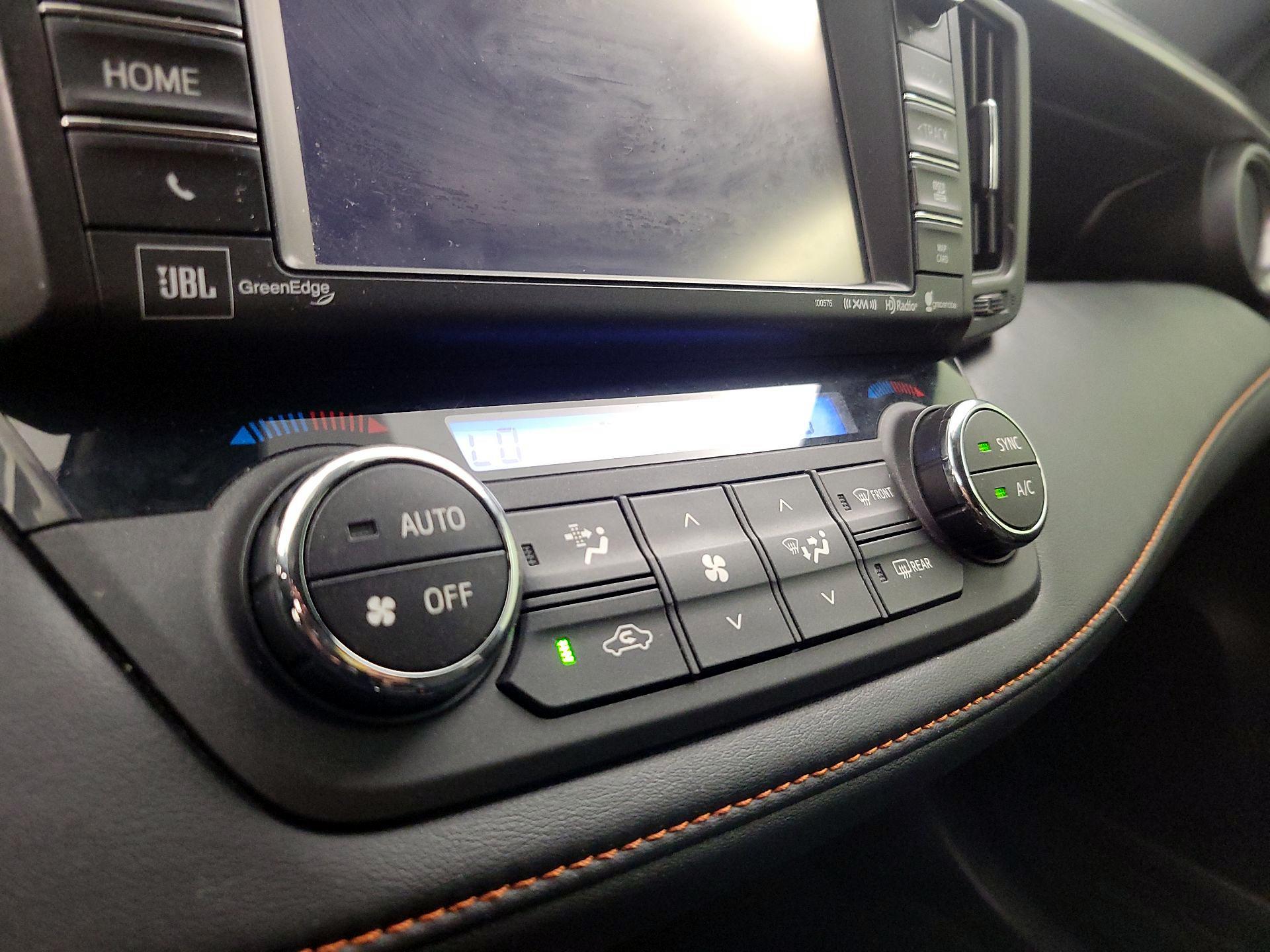 Thumbnail: 2016 Toyota RAV4 - 16