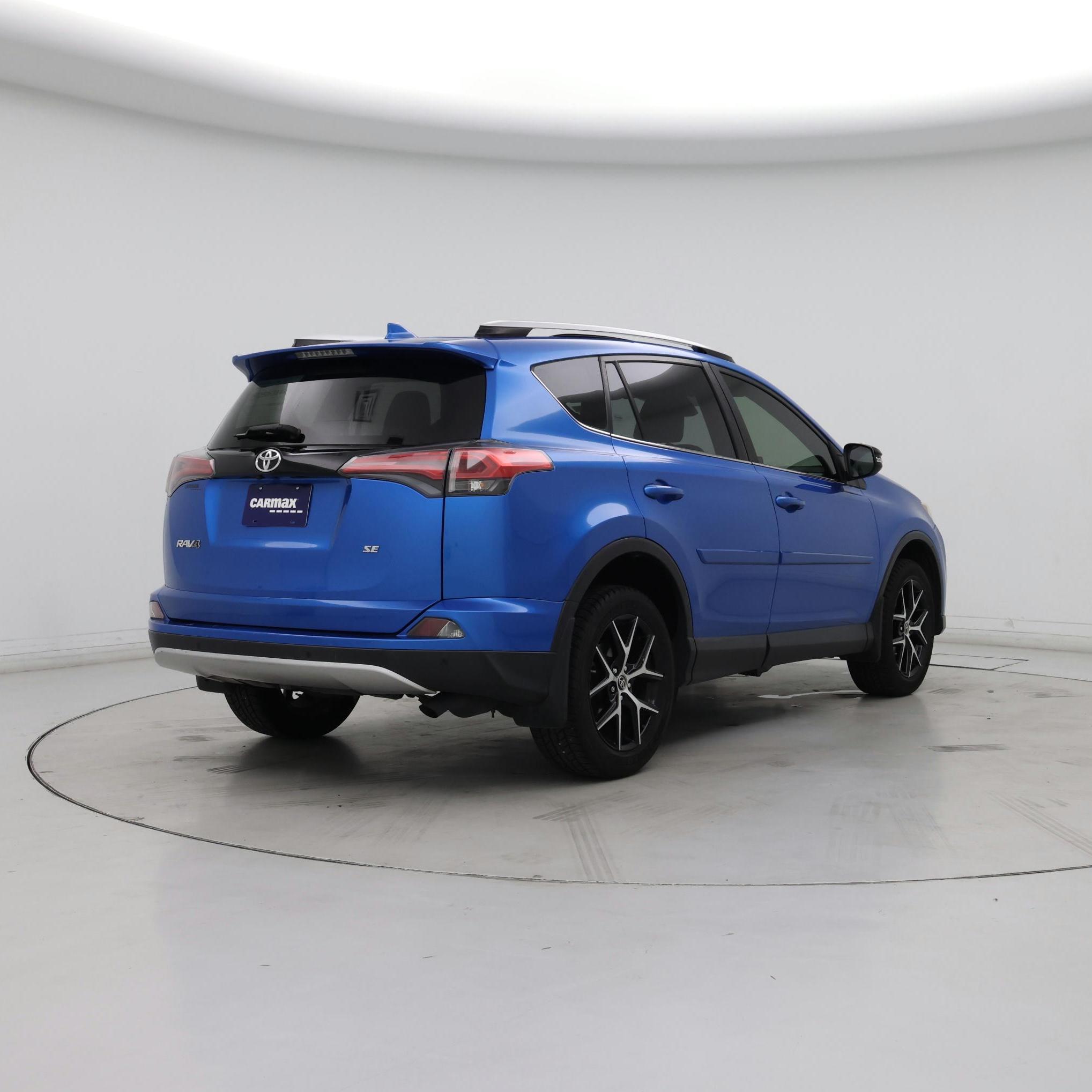 Thumbnail: 2016 Toyota RAV4 - 8