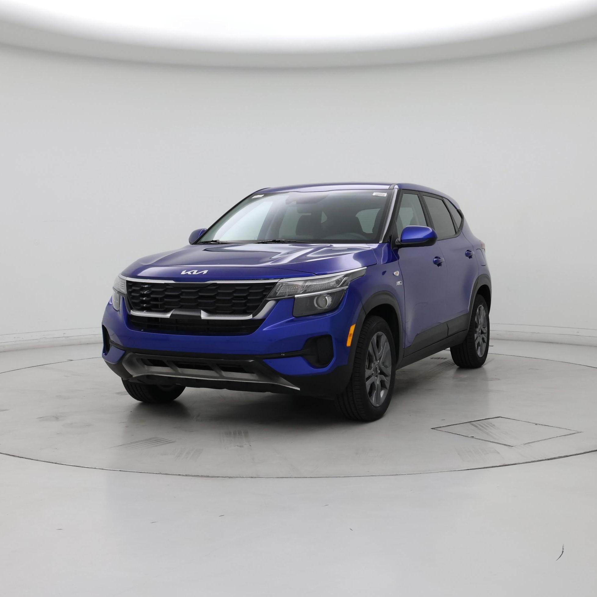 Thumbnail: 2023 Kia Seltos - 4