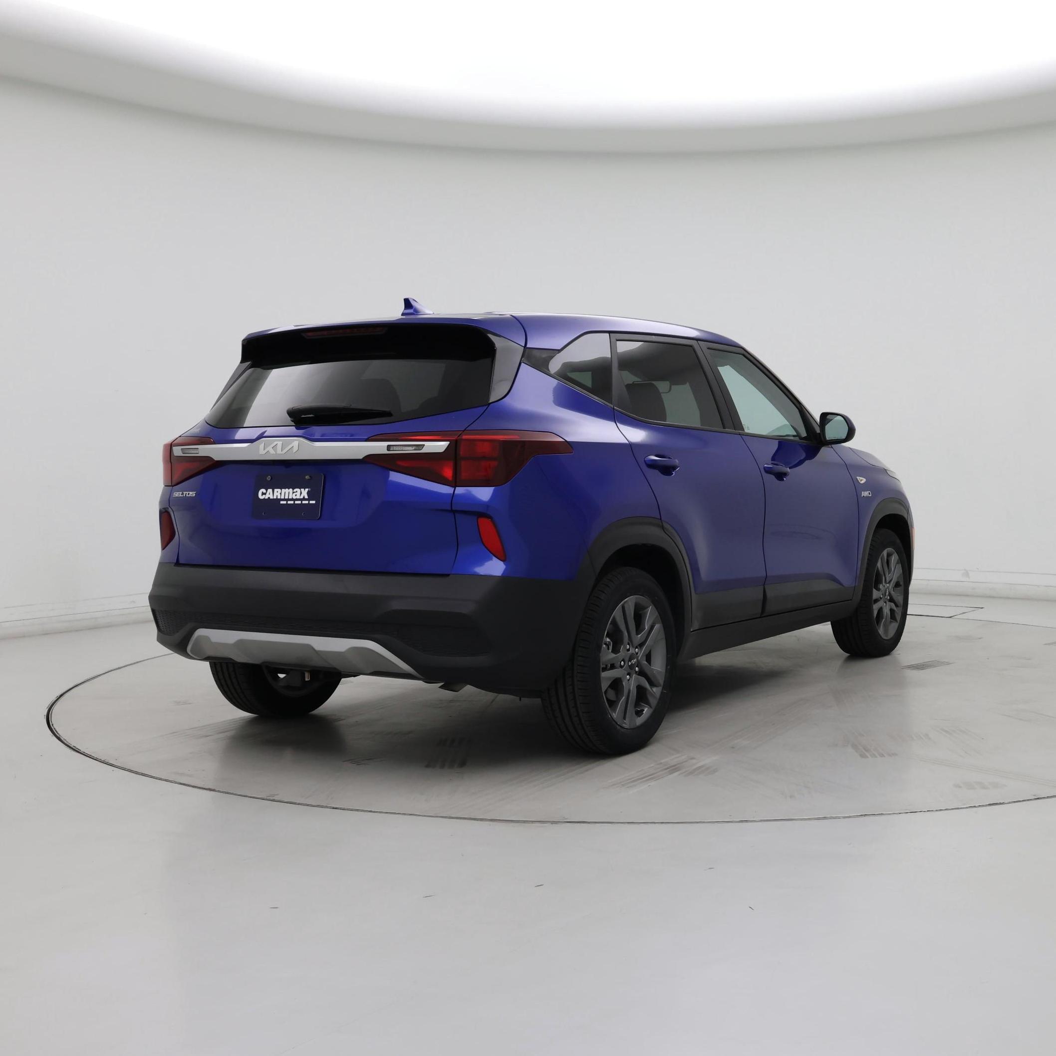 Thumbnail: 2023 Kia Seltos - 8