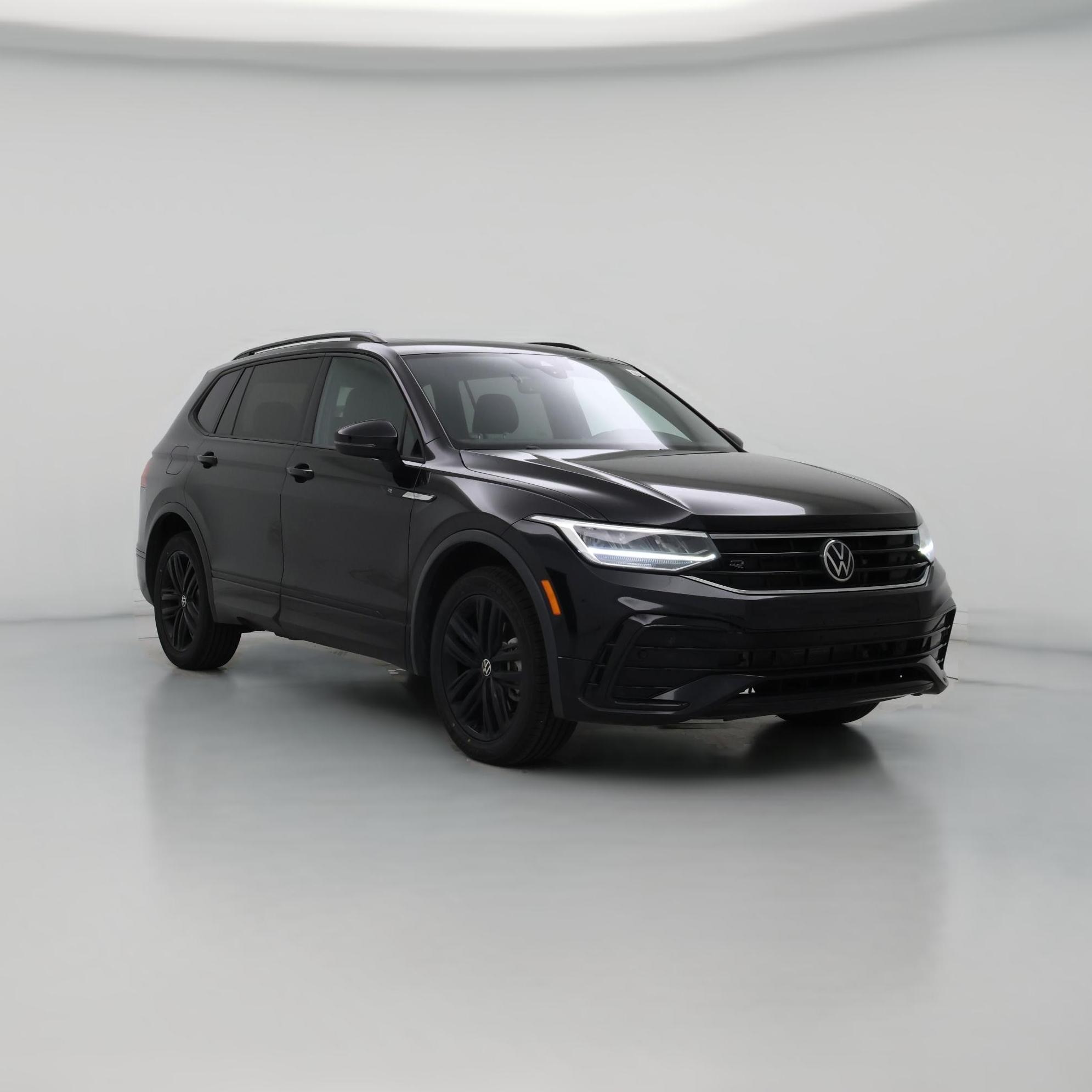 Thumbnail: 2022 Volkswagen Tiguan - 1