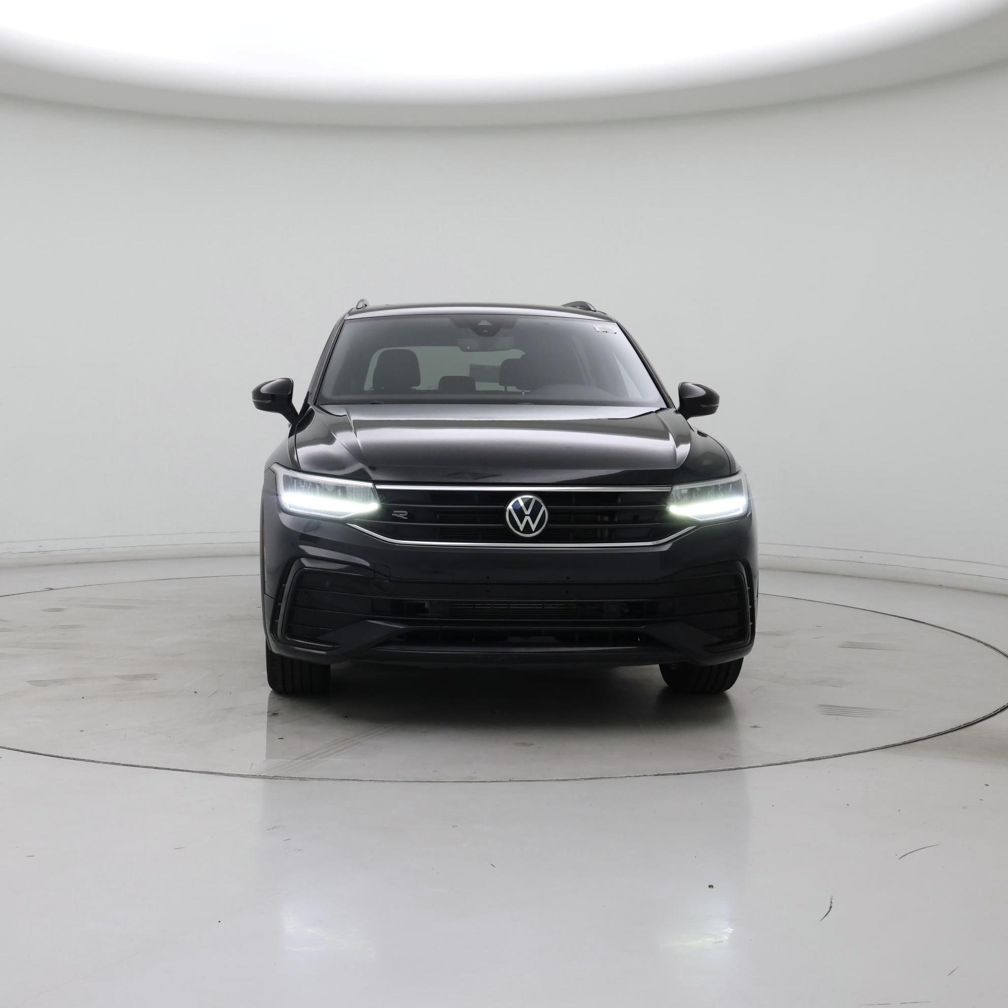 Thumbnail: 2022 Volkswagen Tiguan - 5