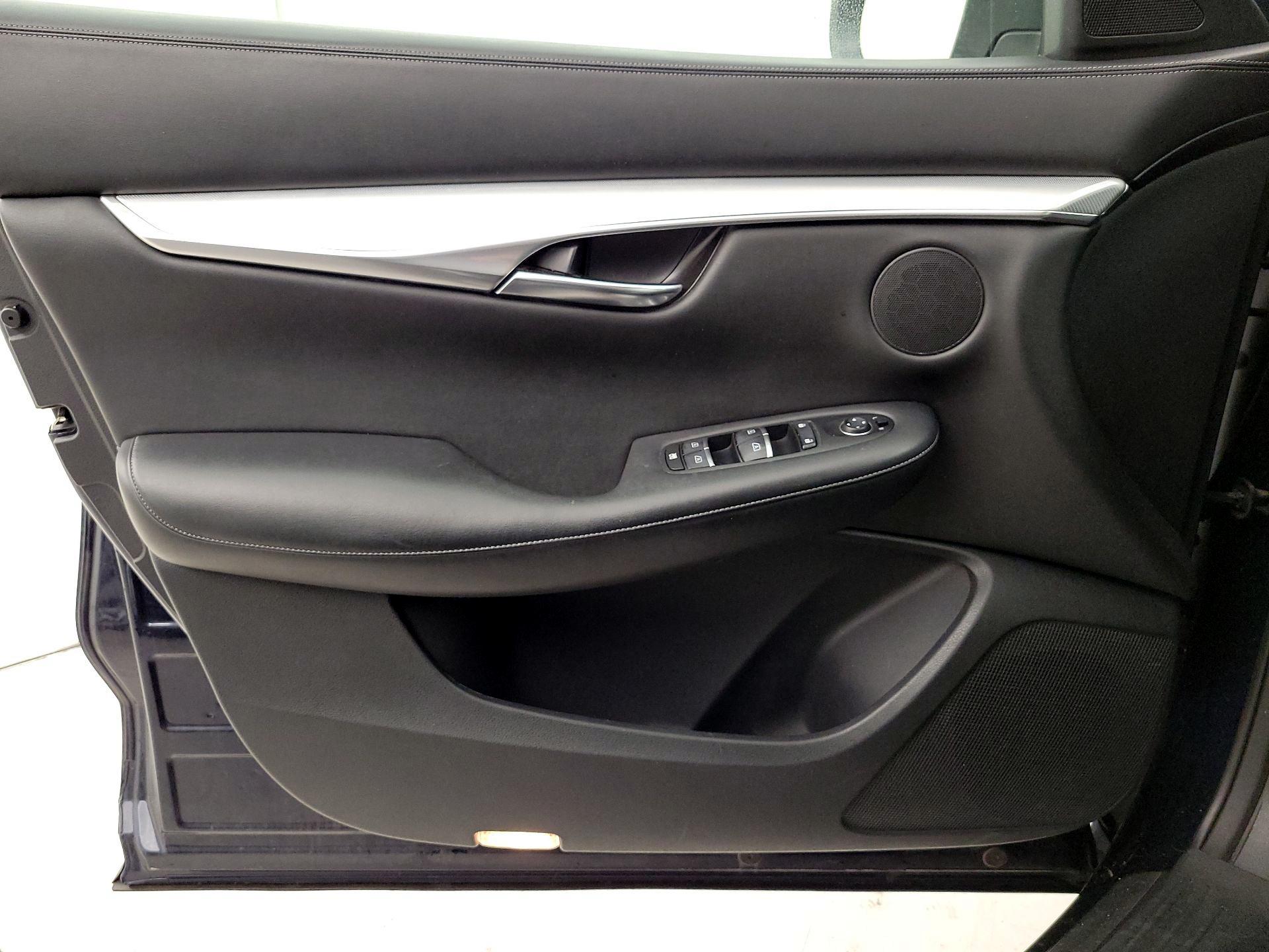 Thumbnail: 2019 INFINITI QX50 - 12