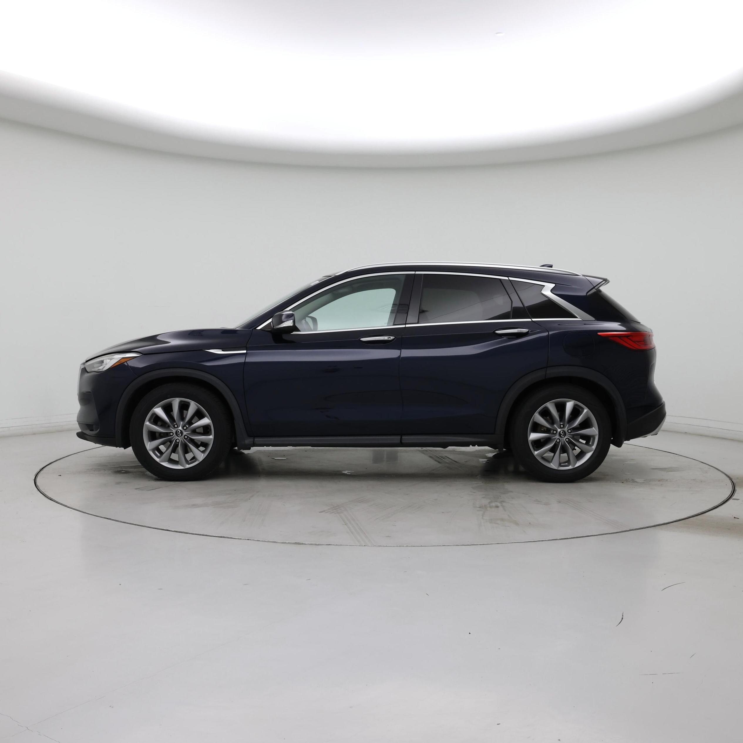Thumbnail: 2019 INFINITI QX50 - 3