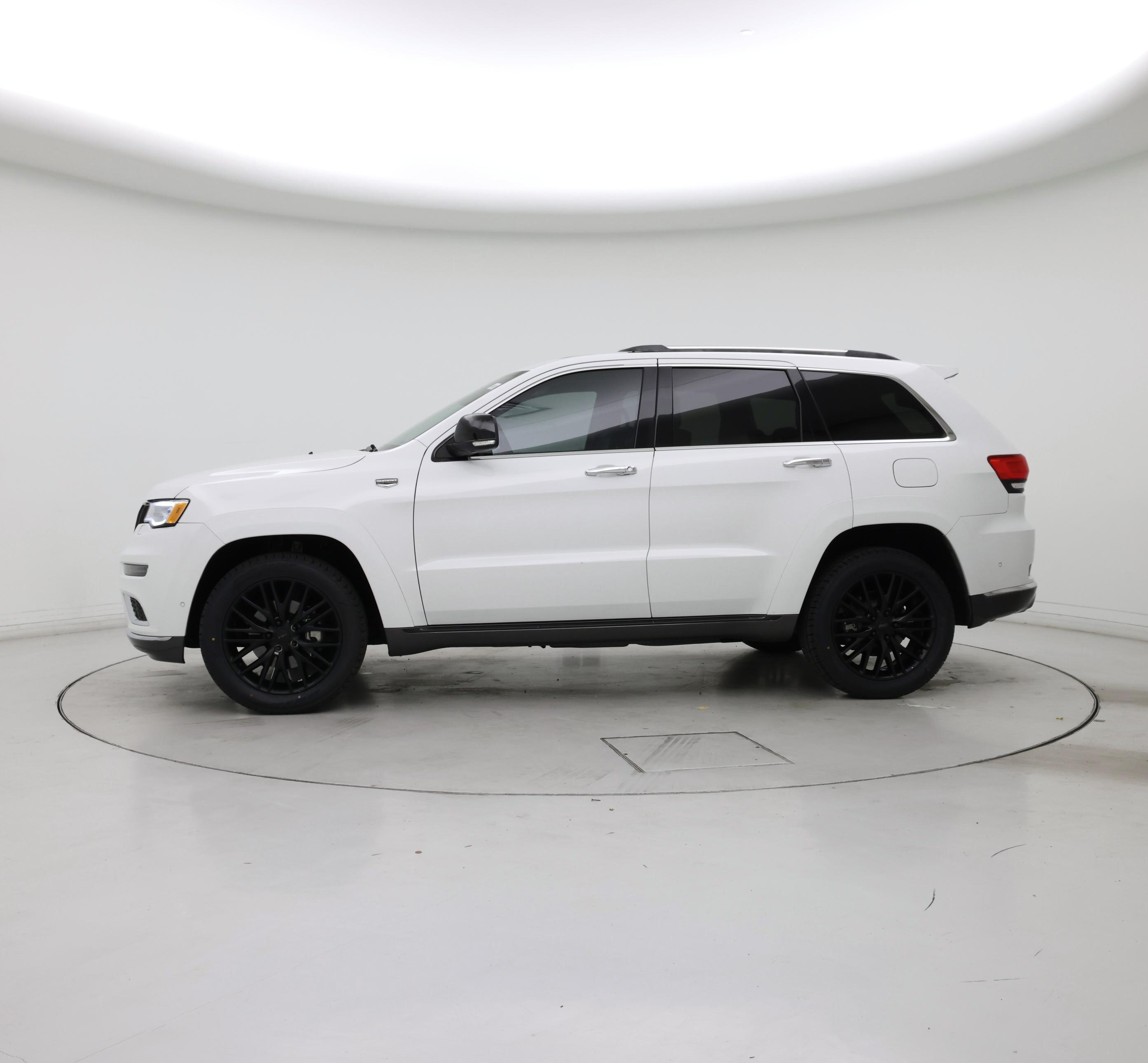 Thumbnail: 2017 Jeep Grand Cherokee - 3