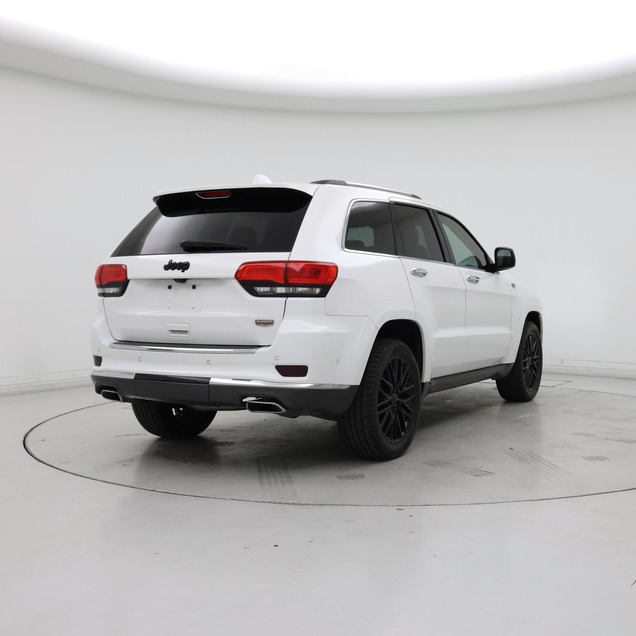 Thumbnail: 2017 Jeep Grand Cherokee - 8