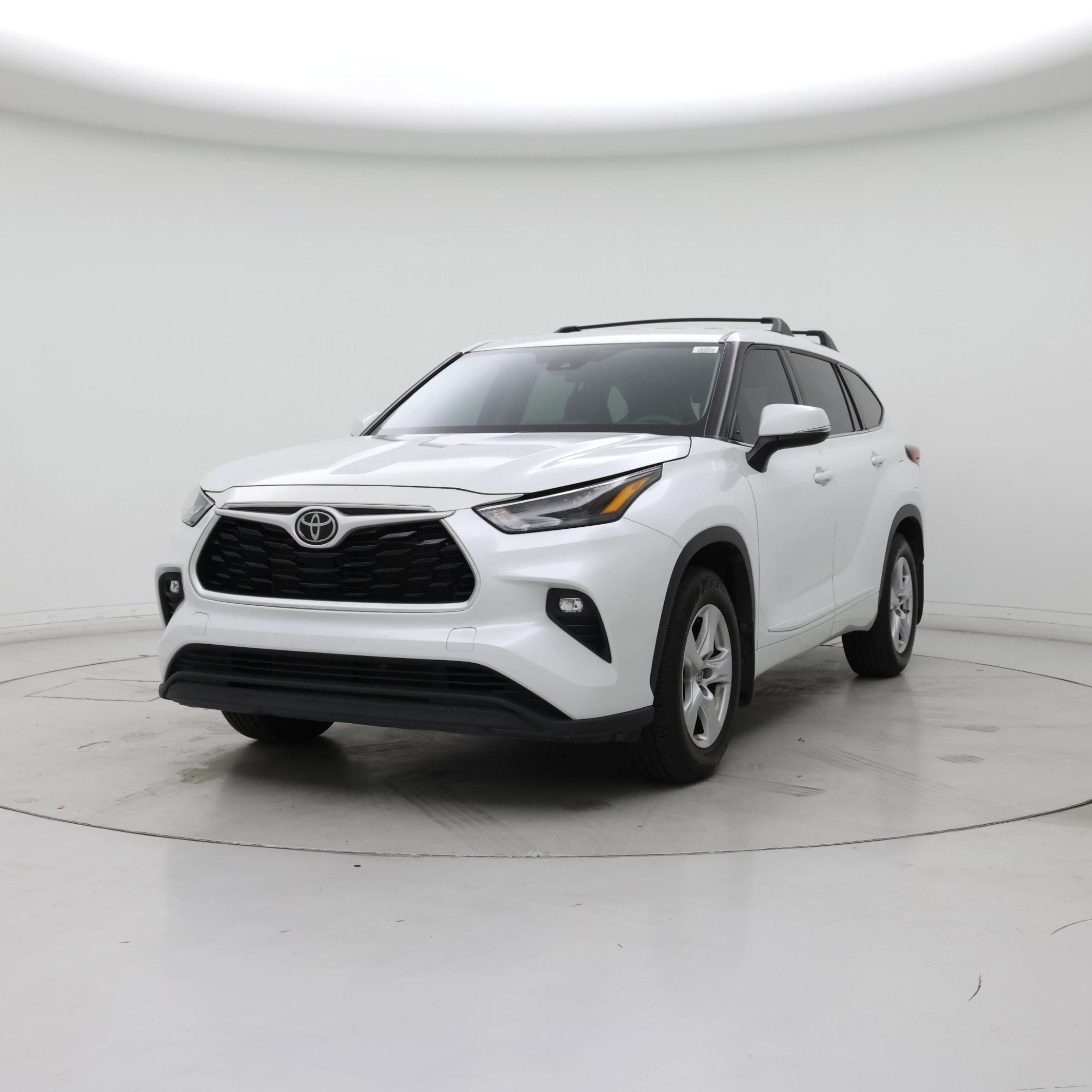 Thumbnail: 2022 Toyota Highlander - 4