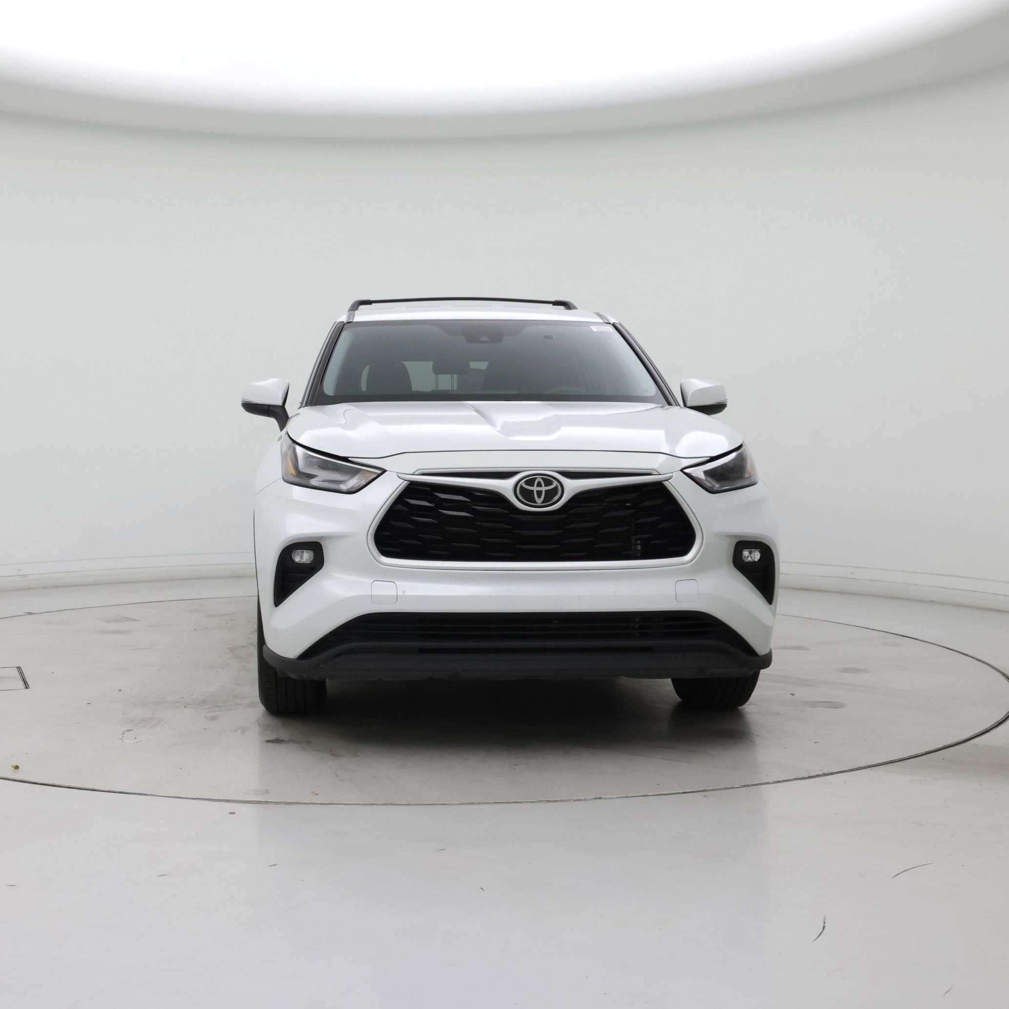 Thumbnail: 2022 Toyota Highlander - 5