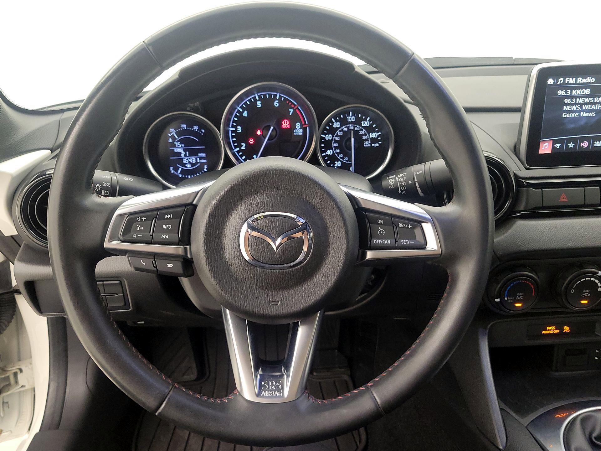 Thumbnail: 2016 Mazda MX-5 Miata - 10