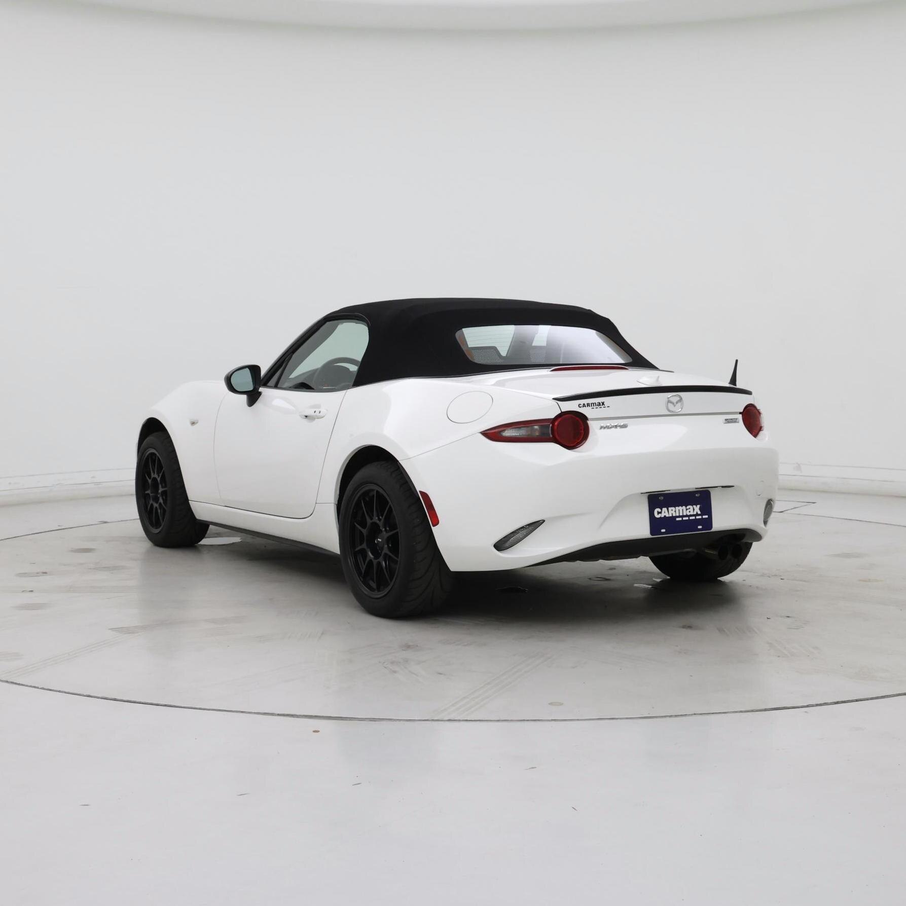 Thumbnail: 2016 Mazda MX-5 Miata - 2