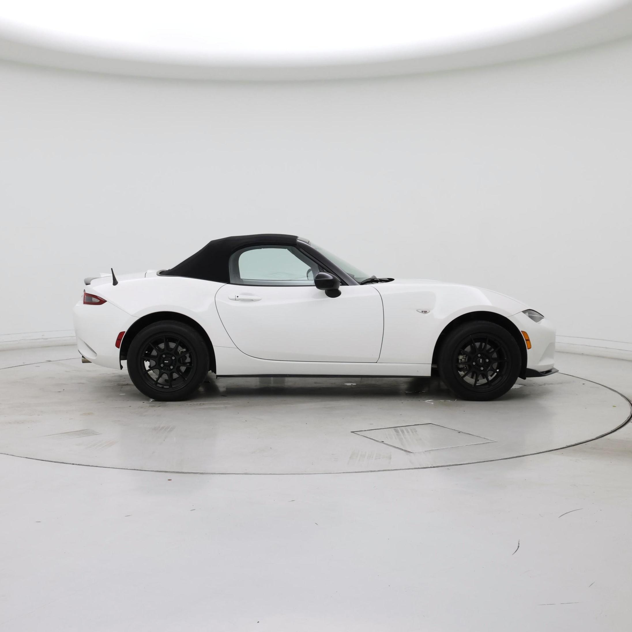 Thumbnail: 2016 Mazda MX-5 Miata - 7