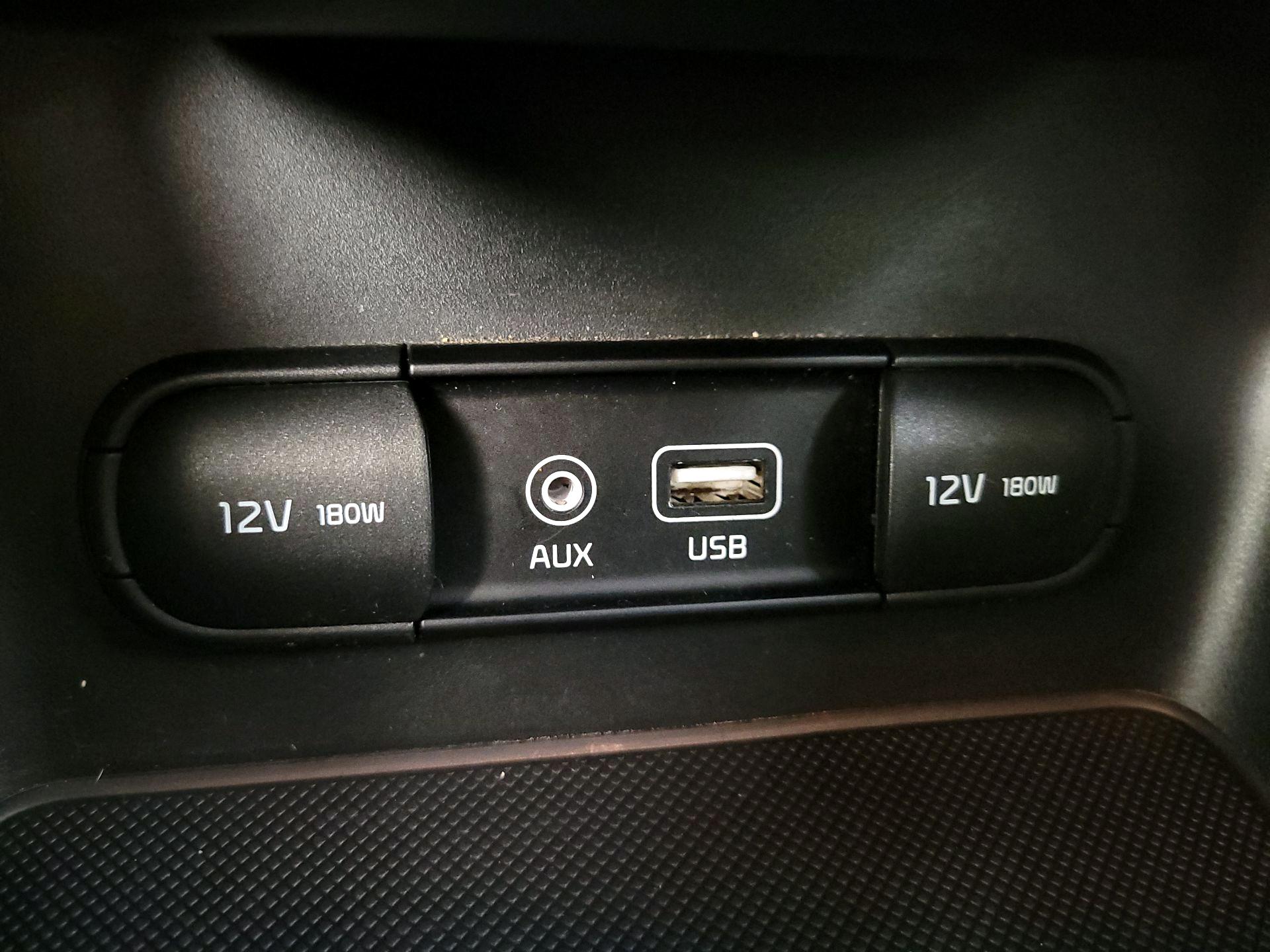 Thumbnail: 2019 Kia Sportage - 18