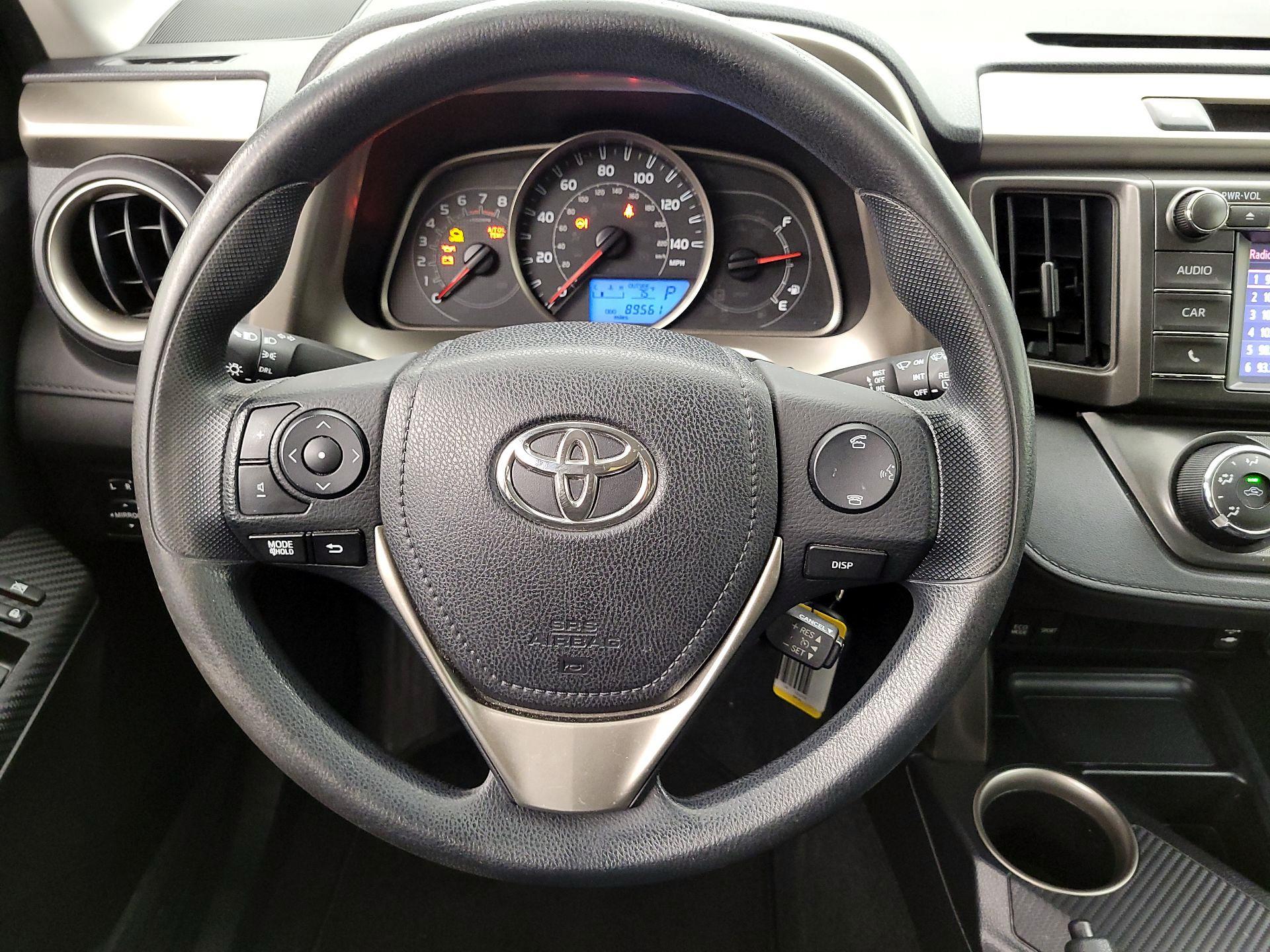 Thumbnail: 2015 Toyota RAV4 - 10