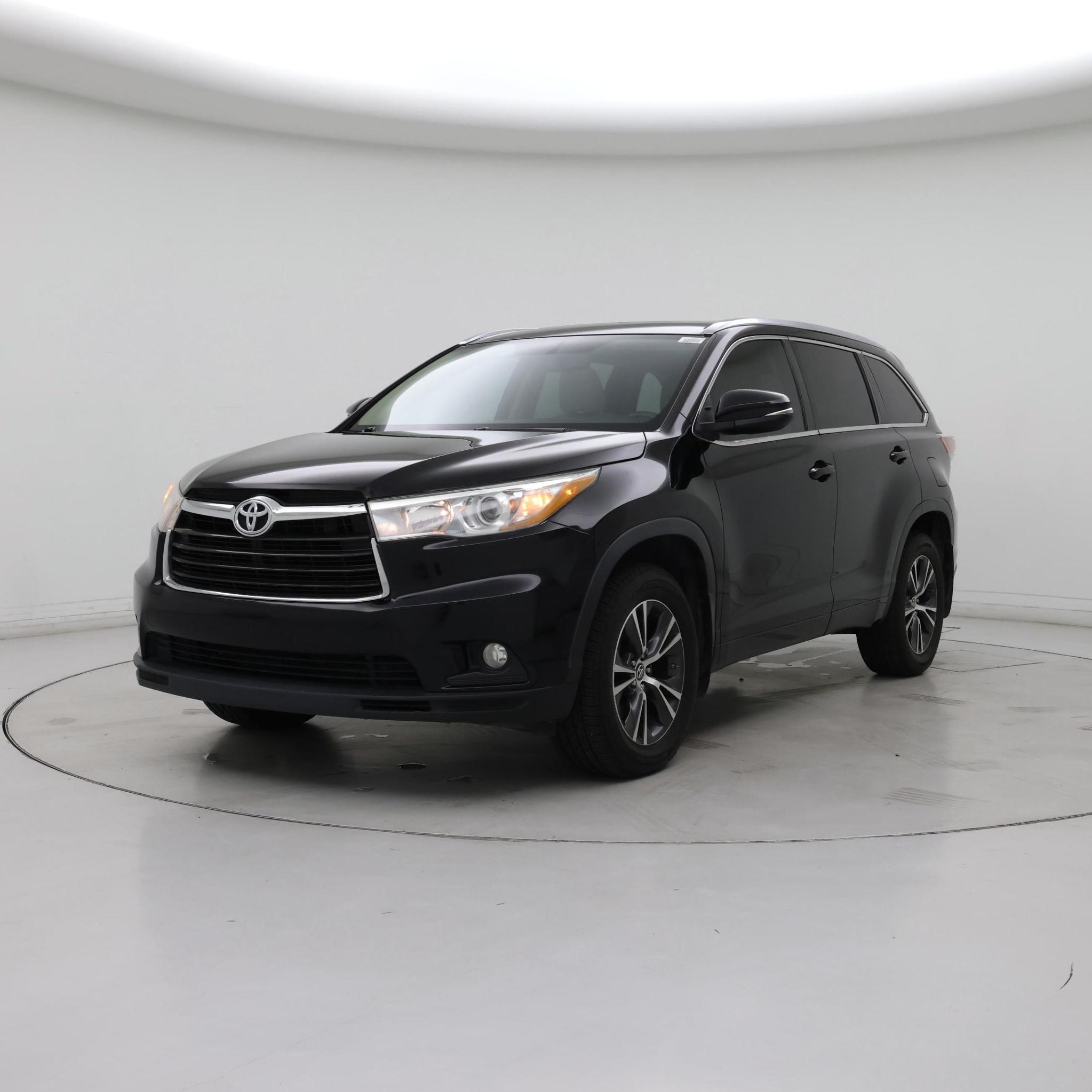 Thumbnail: 2016 Toyota Highlander - 4