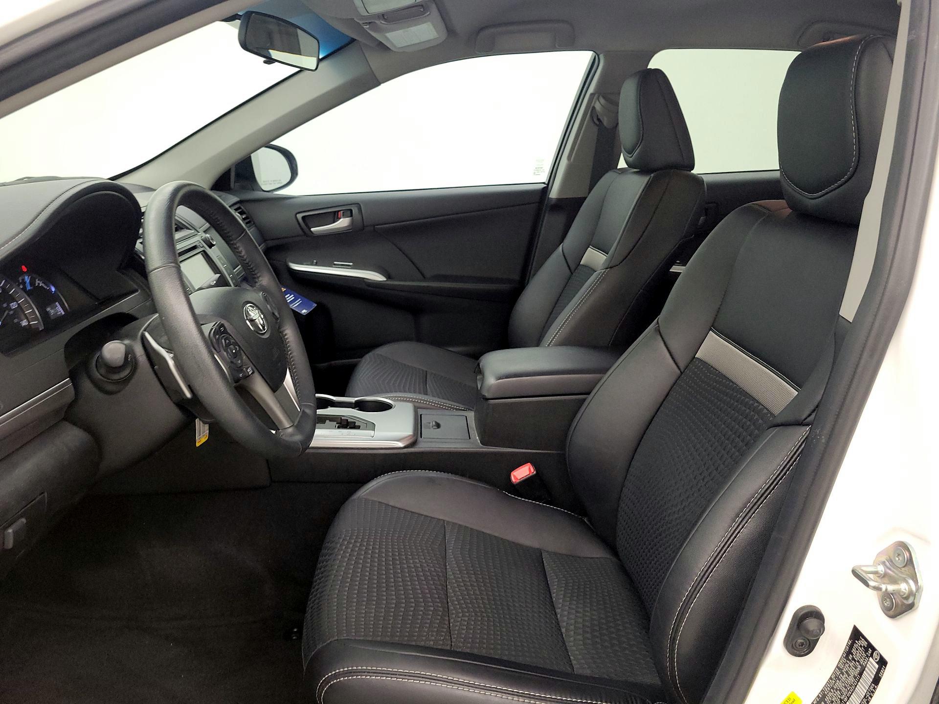 Thumbnail: 2014 Toyota Camry - 11