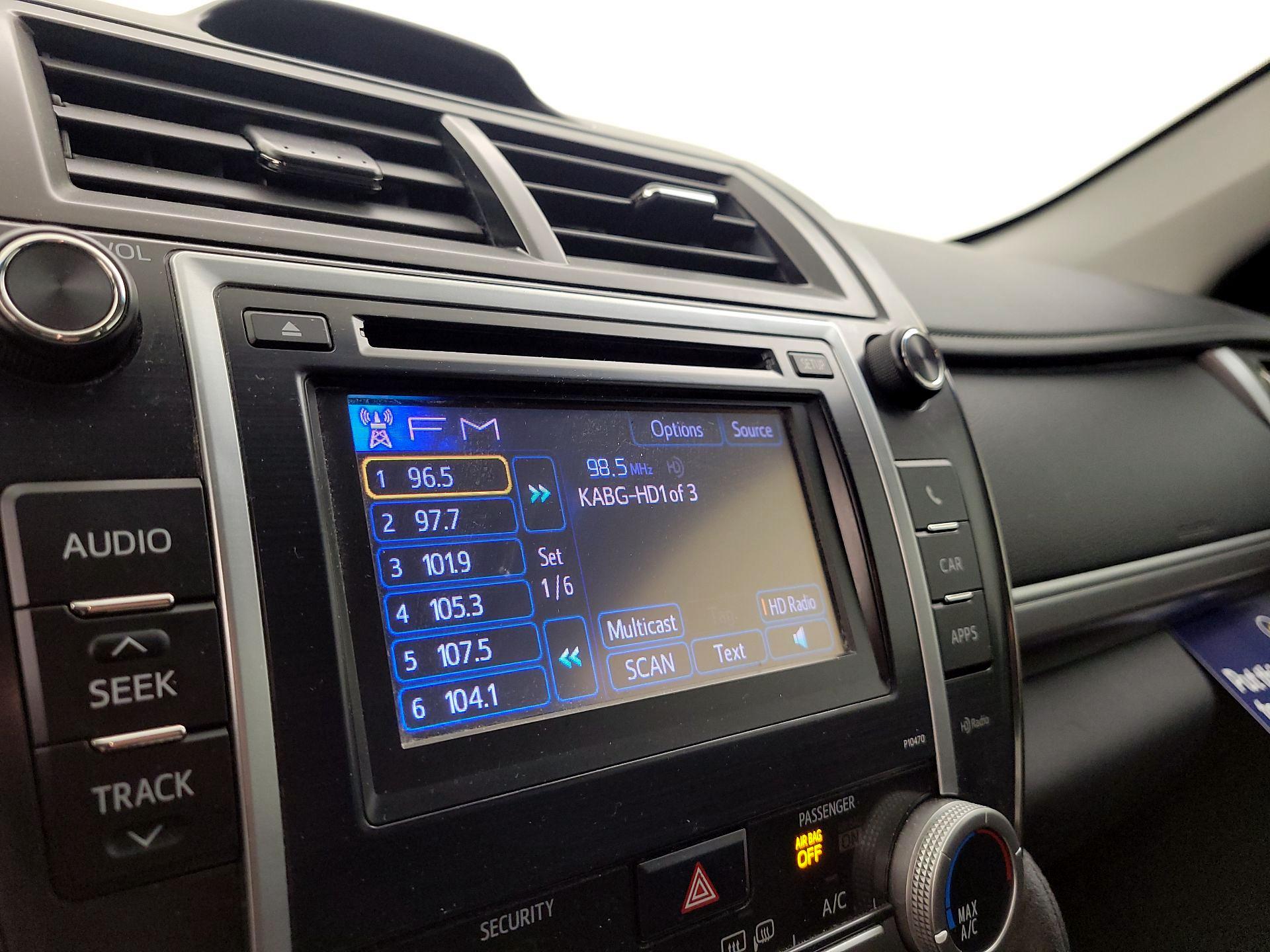 Thumbnail: 2014 Toyota Camry - 14