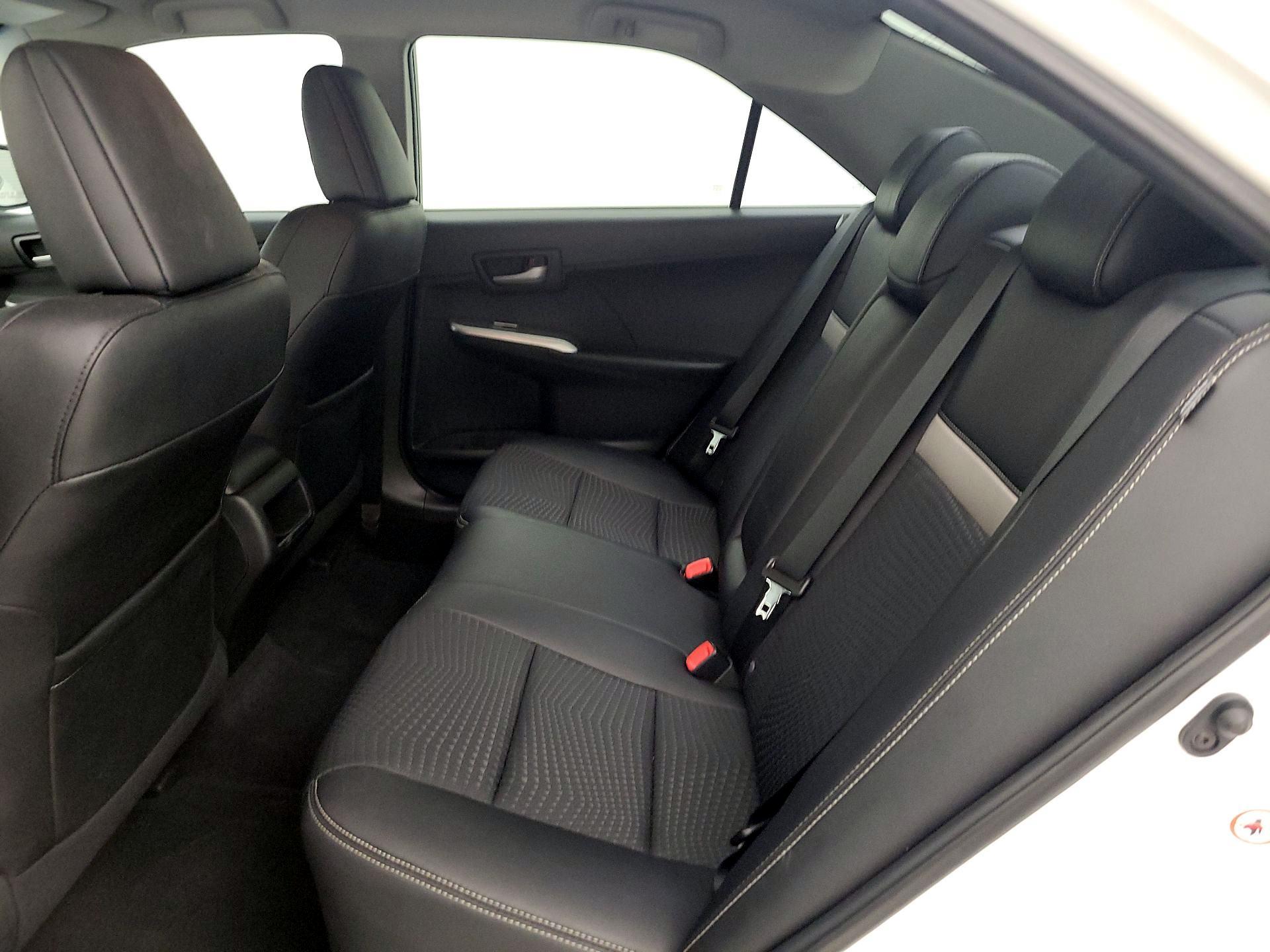 Thumbnail: 2014 Toyota Camry - 18