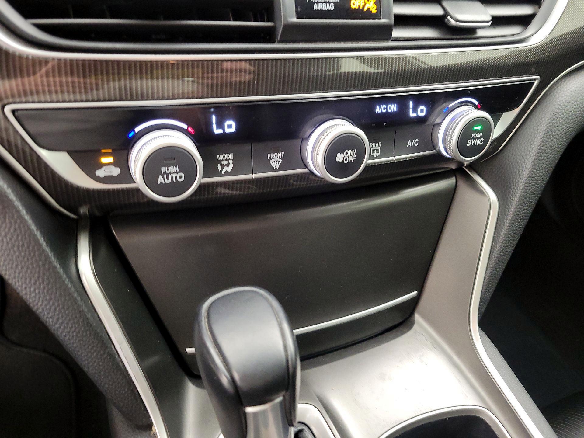 Thumbnail: 2018 Honda Accord - 14