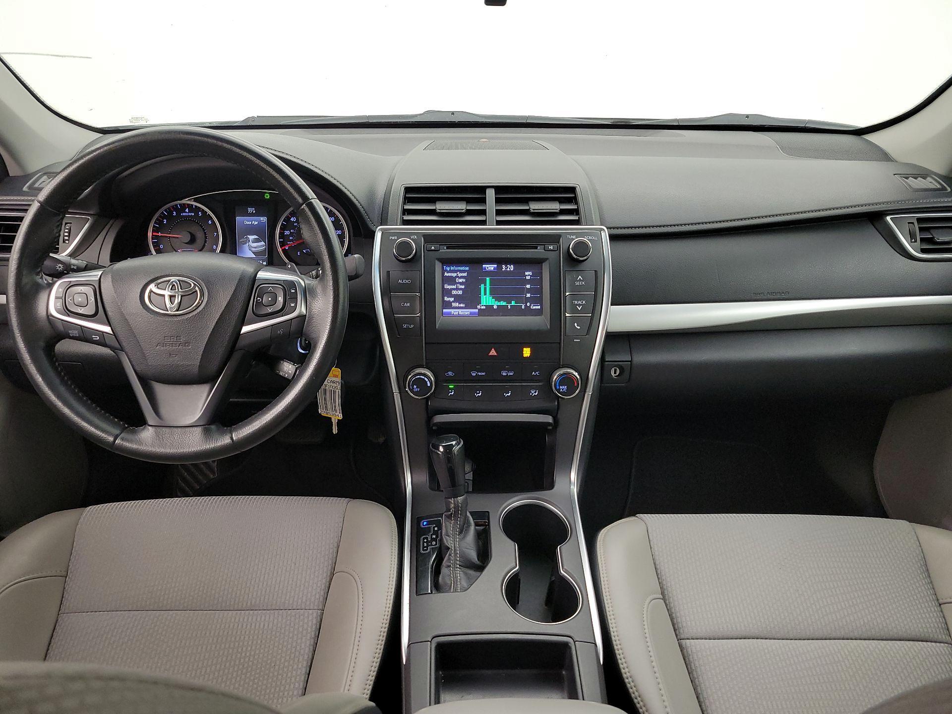 Thumbnail: 2016 Toyota Camry - 9