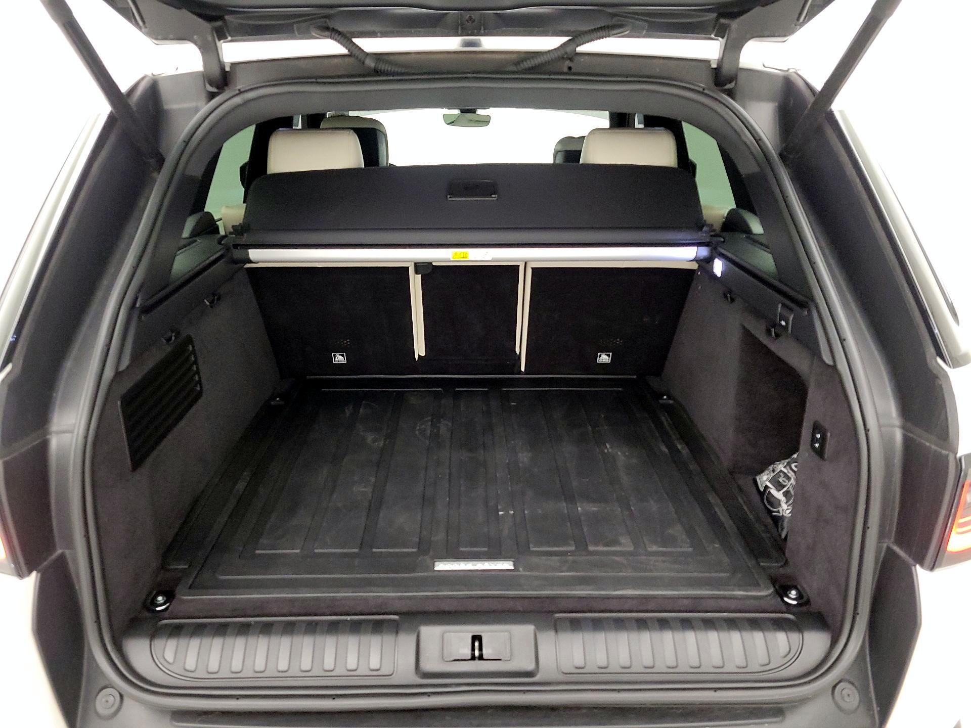 Thumbnail: 2022 Land Rover Range Rover Sport - 16