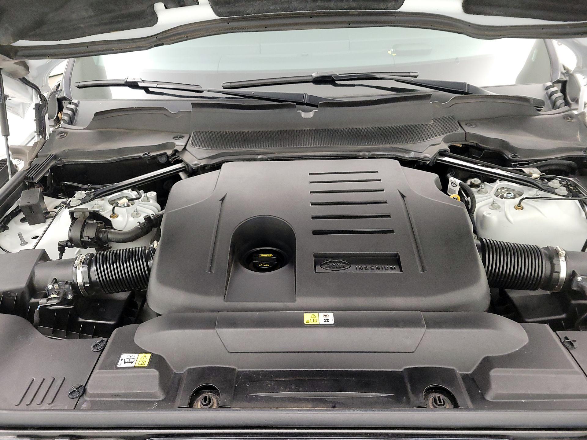 Thumbnail: 2022 Land Rover Range Rover Sport - 17
