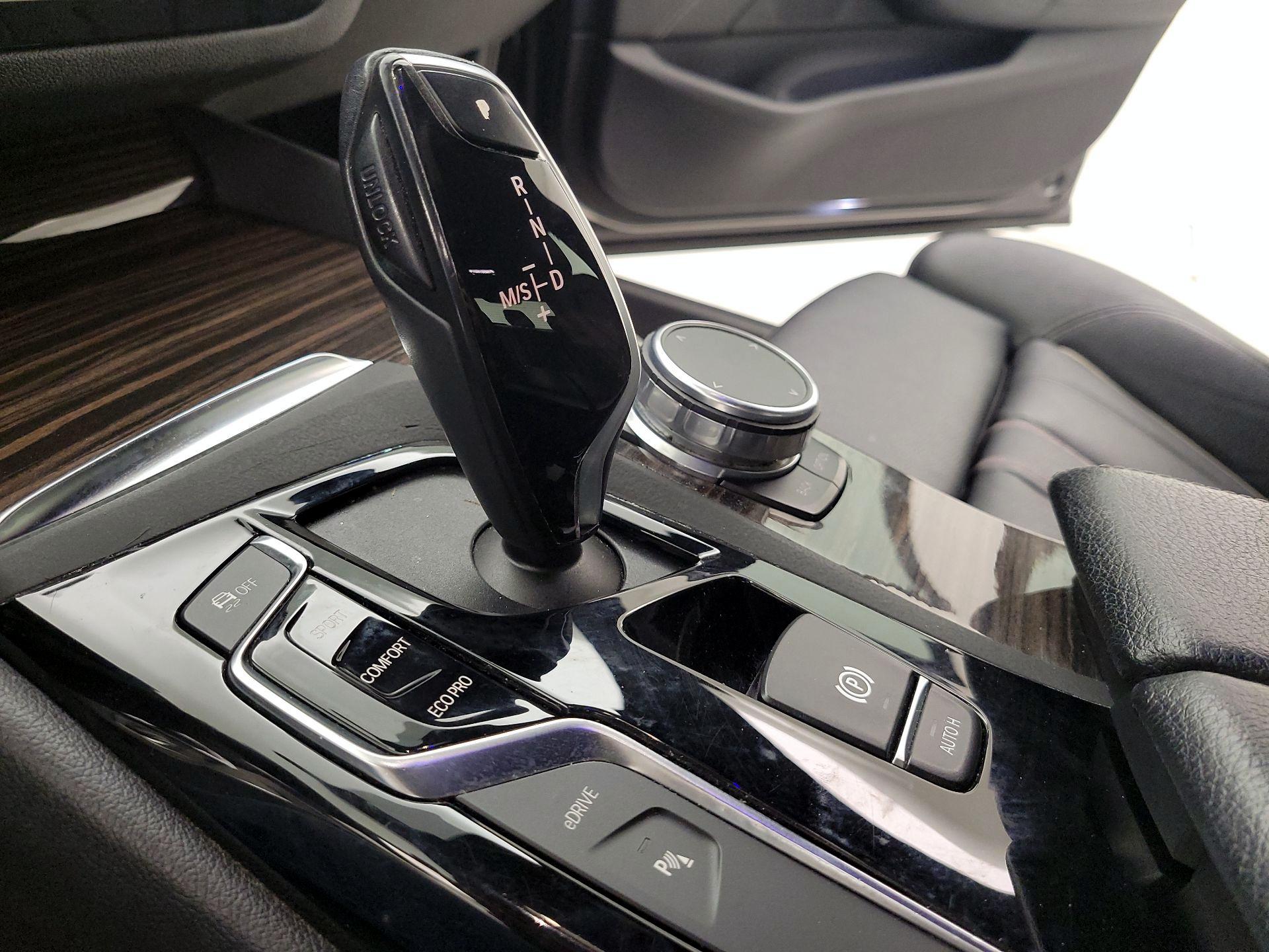 Thumbnail: 2018 BMW 5 Series - 18