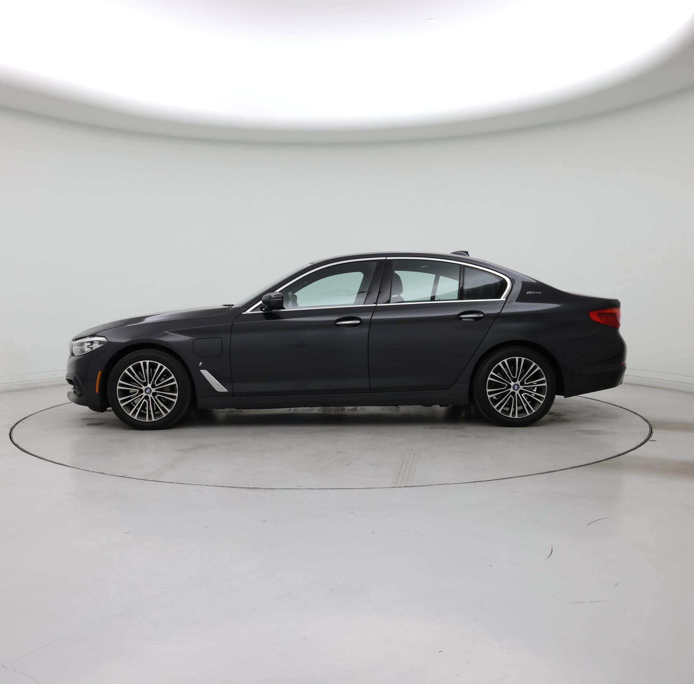 Thumbnail: 2018 BMW 5 Series - 3