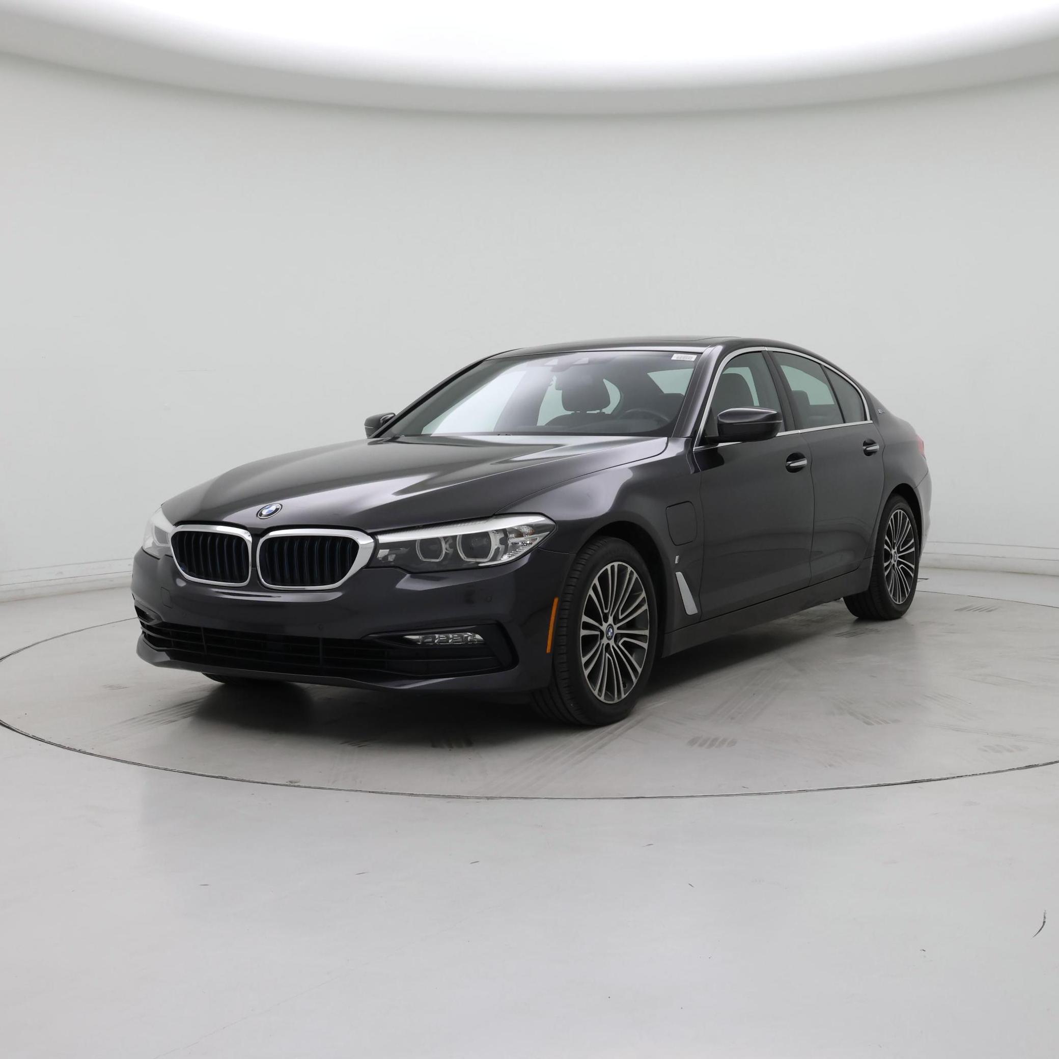 Thumbnail: 2018 BMW 5 Series - 4